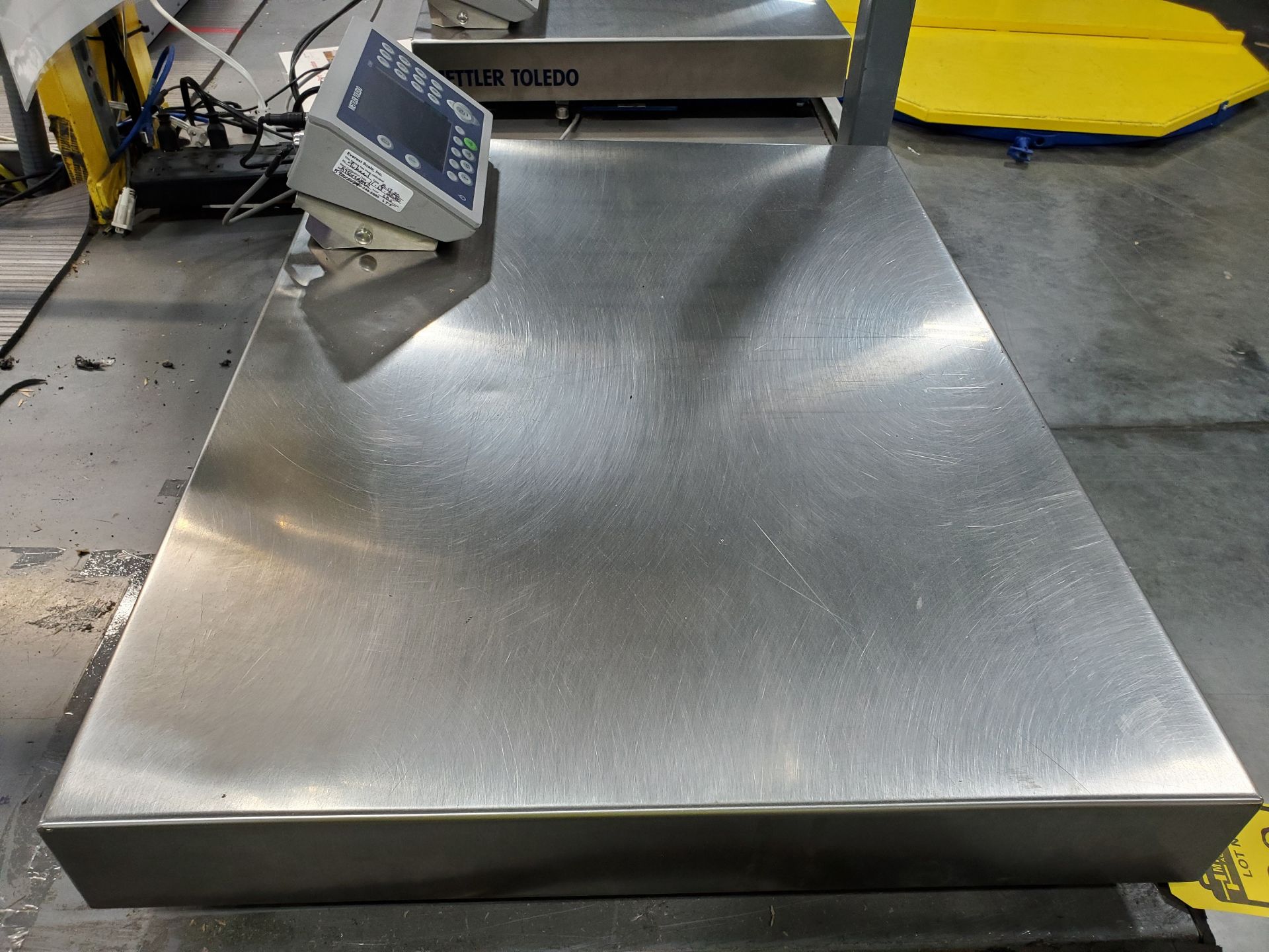 31 1/2'' X 23 3/4'' METLER-TOLEDO DIGITAL PLATFORM BENCH SCALE, MODEL PB655-CC60, 120 LB. - Image 4 of 7