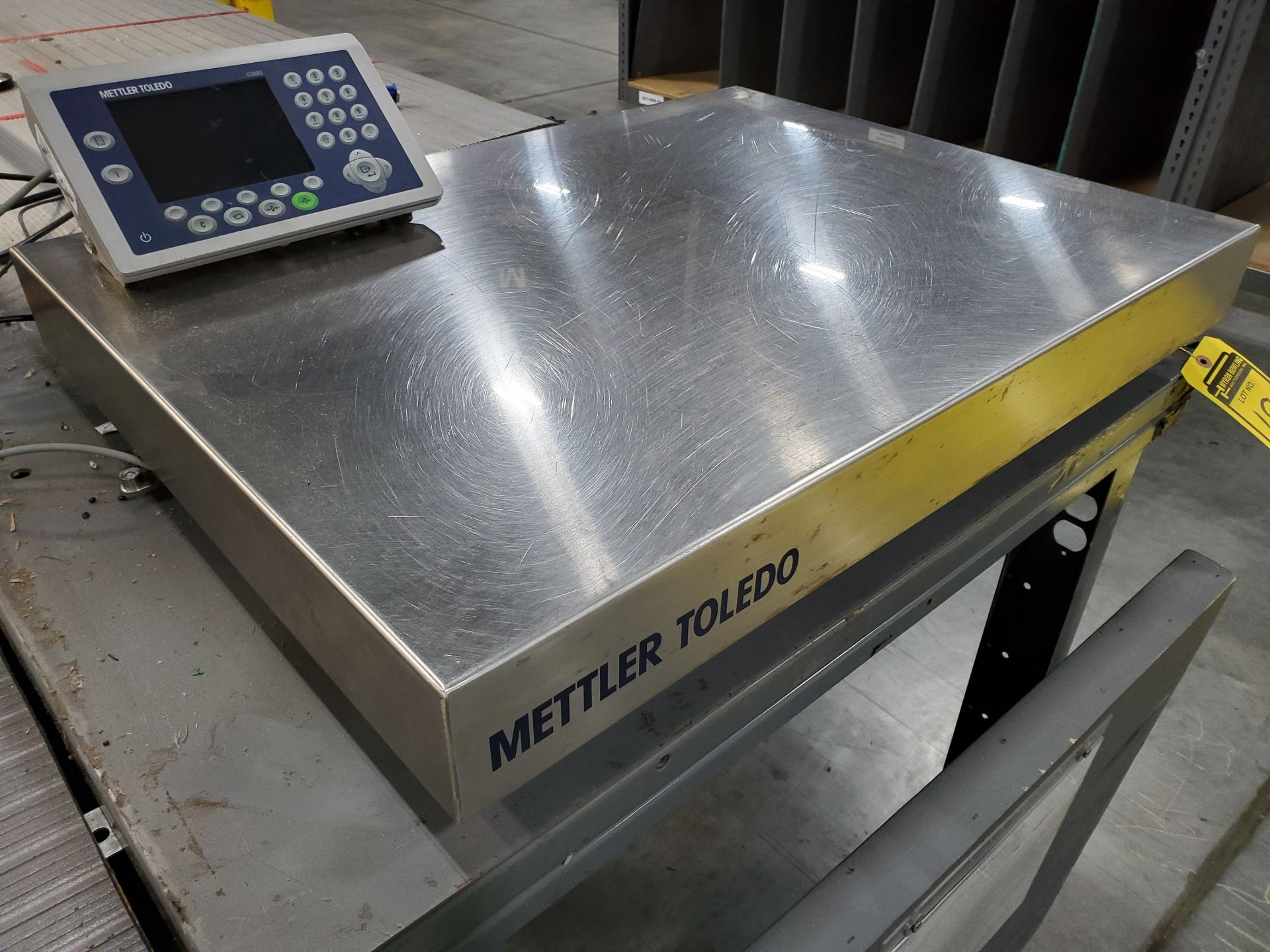 31 1/2'' X 23 3/4'' METLER-TOLEDO DIGITAL PLATFORM BENCH SCALE, MODEL PB655-CC60, 120 LB. - Image 2 of 6