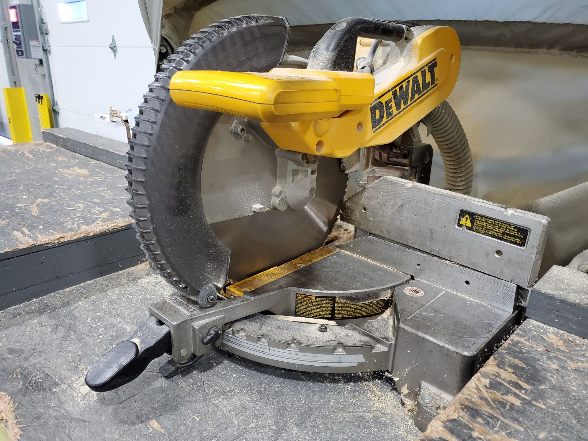 DEWALT 12'' DOUBLE BEVEL COMPOUND MITER SAW WITH ROUSSEAU 5000 DUST SOLUTION CANOPY, ON CUSTOM - Image 2 of 6