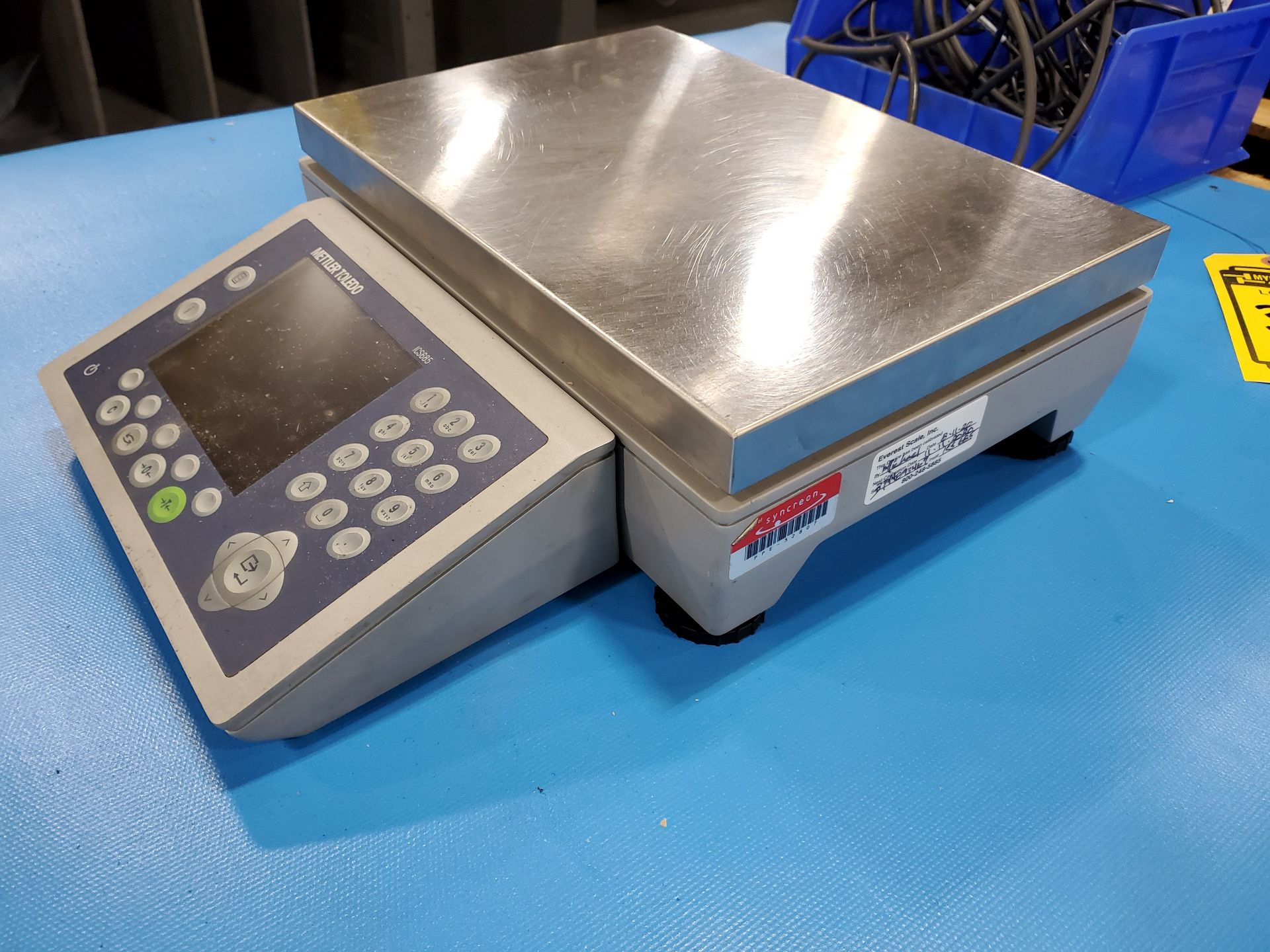 13 3/4'' X 9 1/2'' METLER-TOLEDO DIGITAL PLATFORM BENCH SCALE, ICS685 TOUCH BUTTON DRO CONTROL, - Image 4 of 6