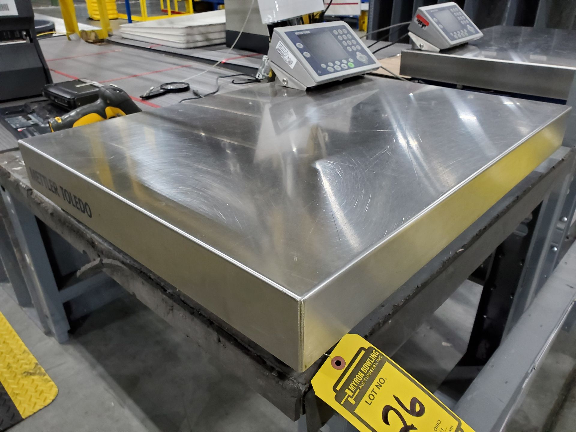 31 1/2'' X 23 3/4'' METLER-TOLEDO DIGITAL PLATFORM BENCH SCALE, MODEL PB655-CC60, 120 LB. - Image 3 of 7