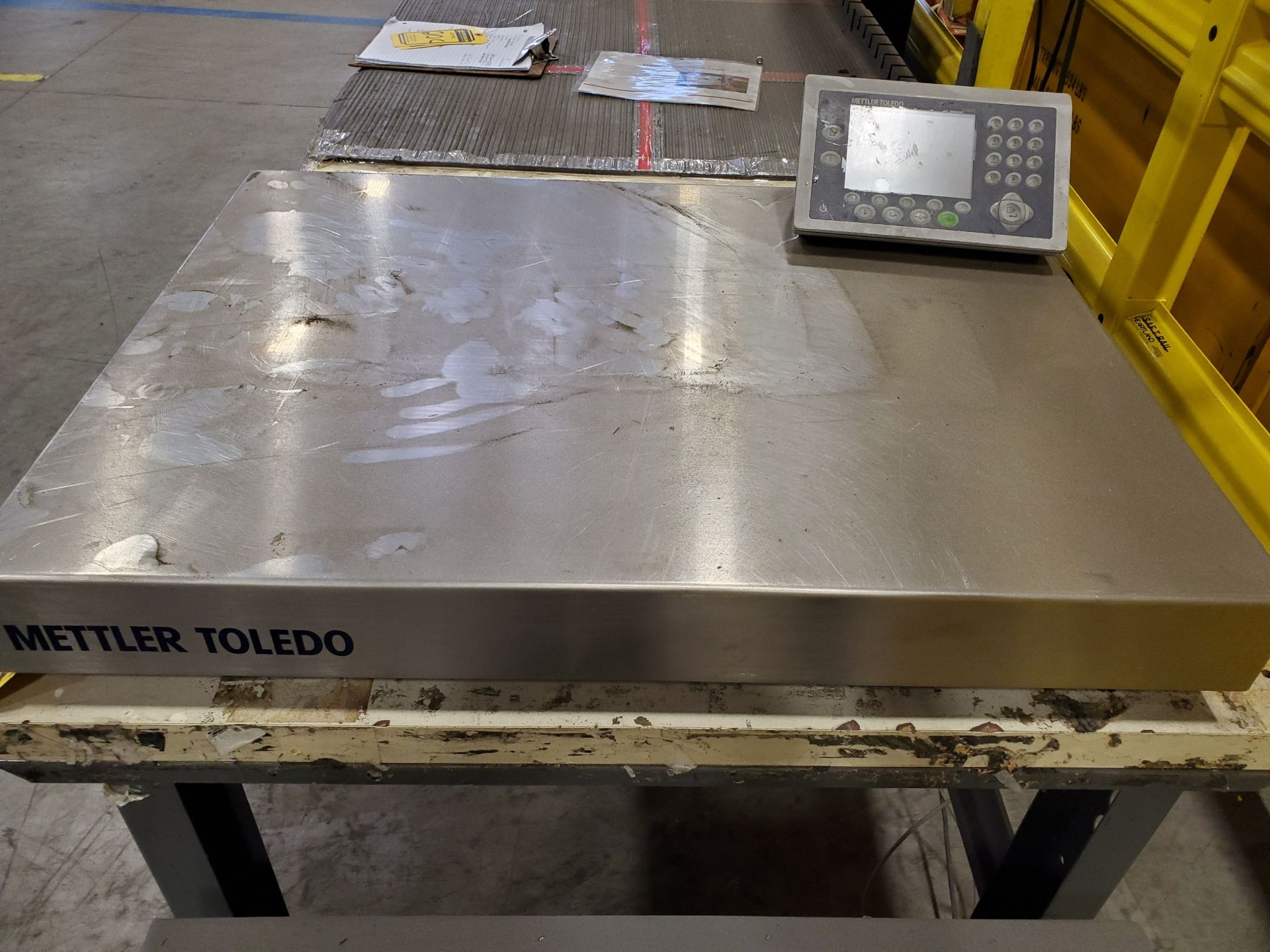 31 ½’‘ X 23 ¾’‘ METLER-TOLEDO DIGITAL PLATFORM BENCH SCALE, MODEL PB655-CC60, 120 LB. CAPACITY, - Image 3 of 9