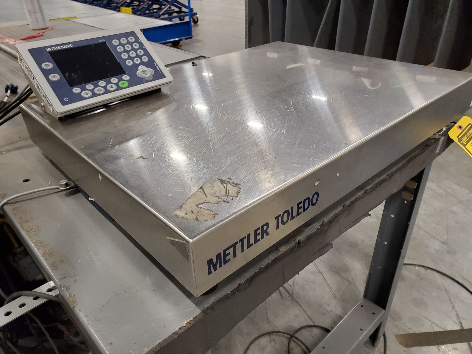 31 ½’‘ X 23 ¾’‘ METLER-TOLEDO DIGITAL PLATFORM BENCH SCALE, MODEL PB655-CC60, 120 LB. CAPACITY, - Image 2 of 9