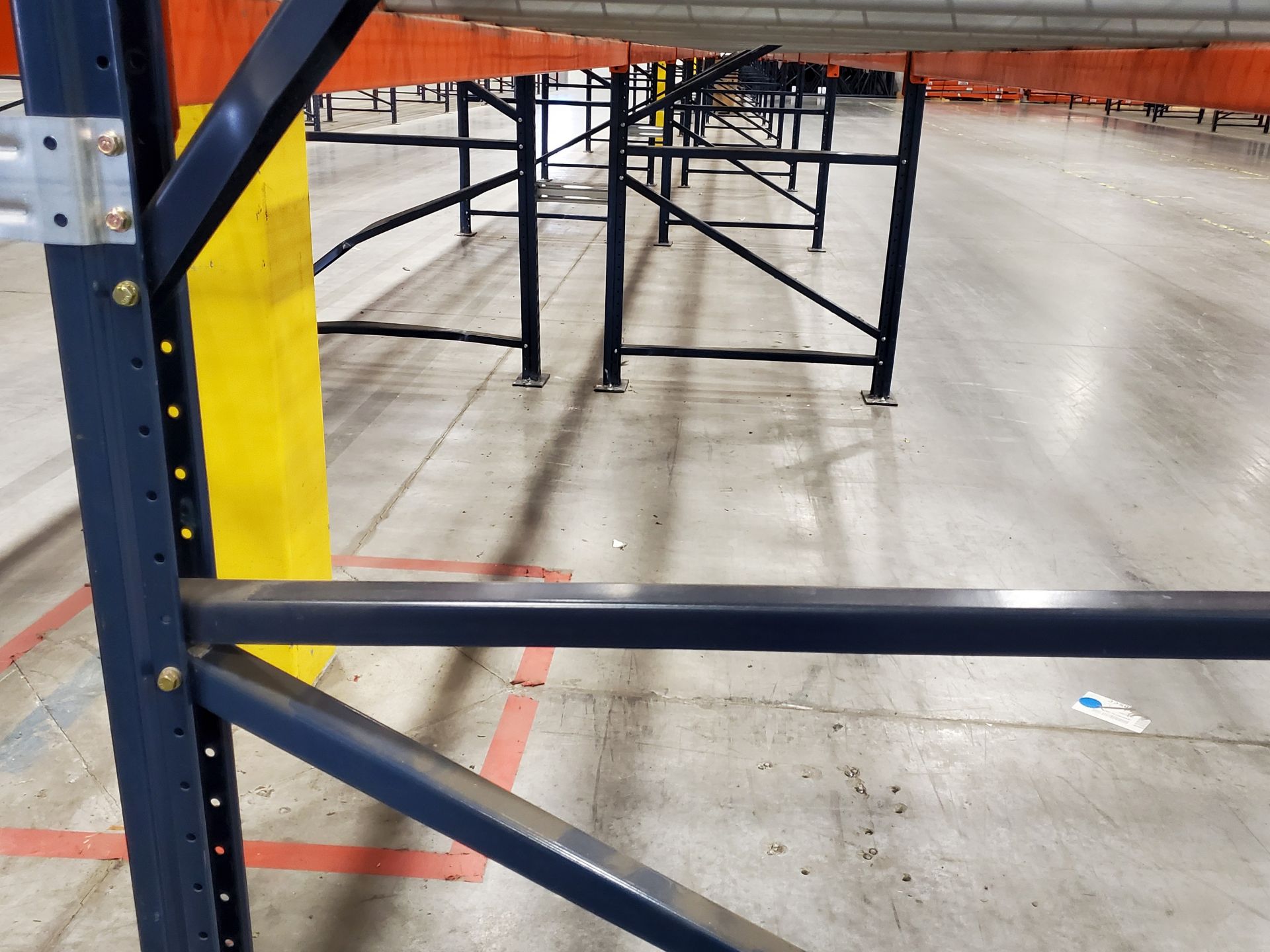 (20) BAYS OF MECALUX TEAR DROP PALLET RACKING, (22) 21' X 48’‘ UPRIGHTS, (158) 13' X 4-3/4" - 6.5" - Image 4 of 6