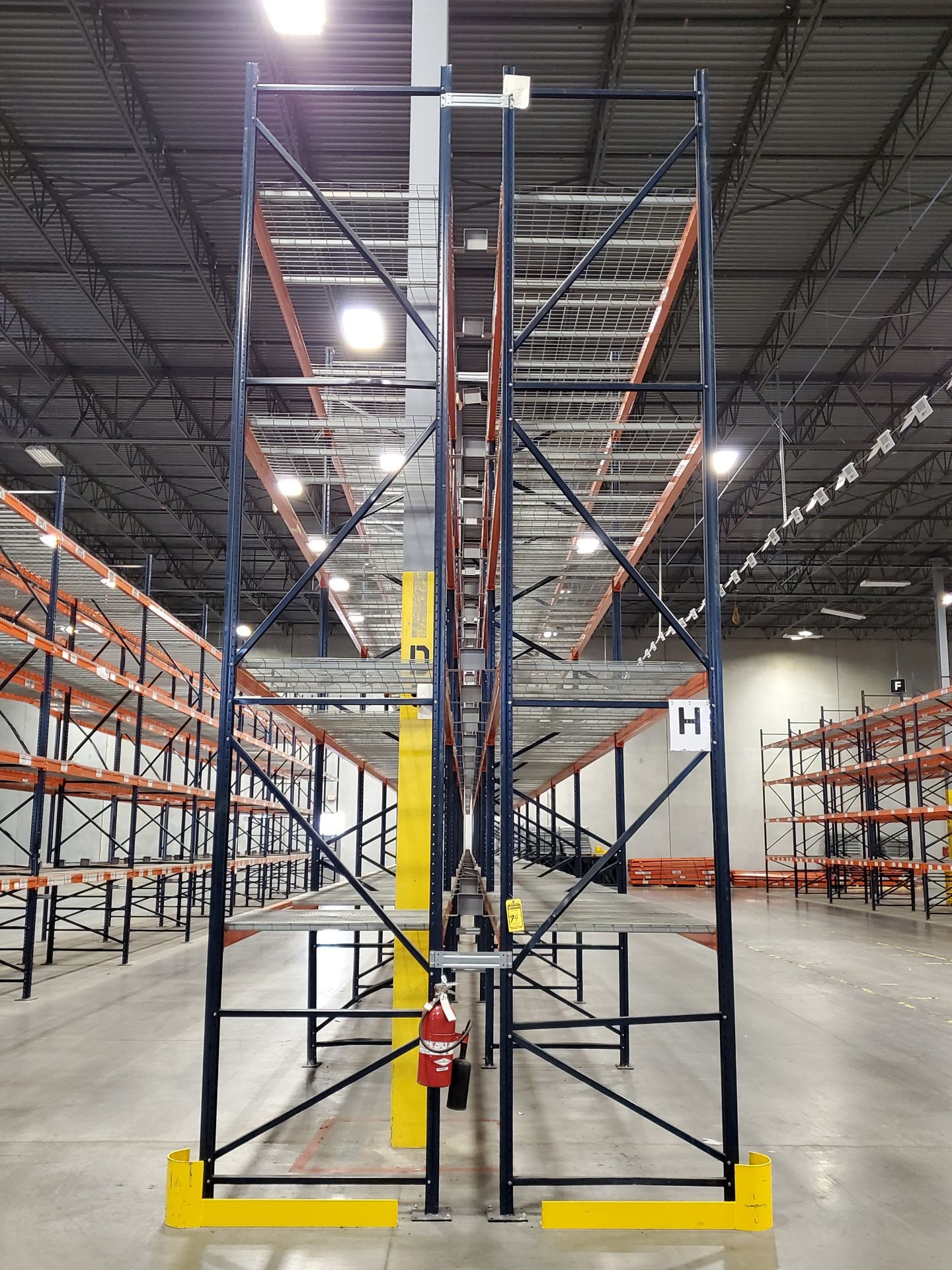 (20) BAYS OF MECALUX TEAR DROP PALLET RACKING, (22) 21' X 48’‘ UPRIGHTS, (158) 13' X 4-3/4" - 6.5" - Image 2 of 6