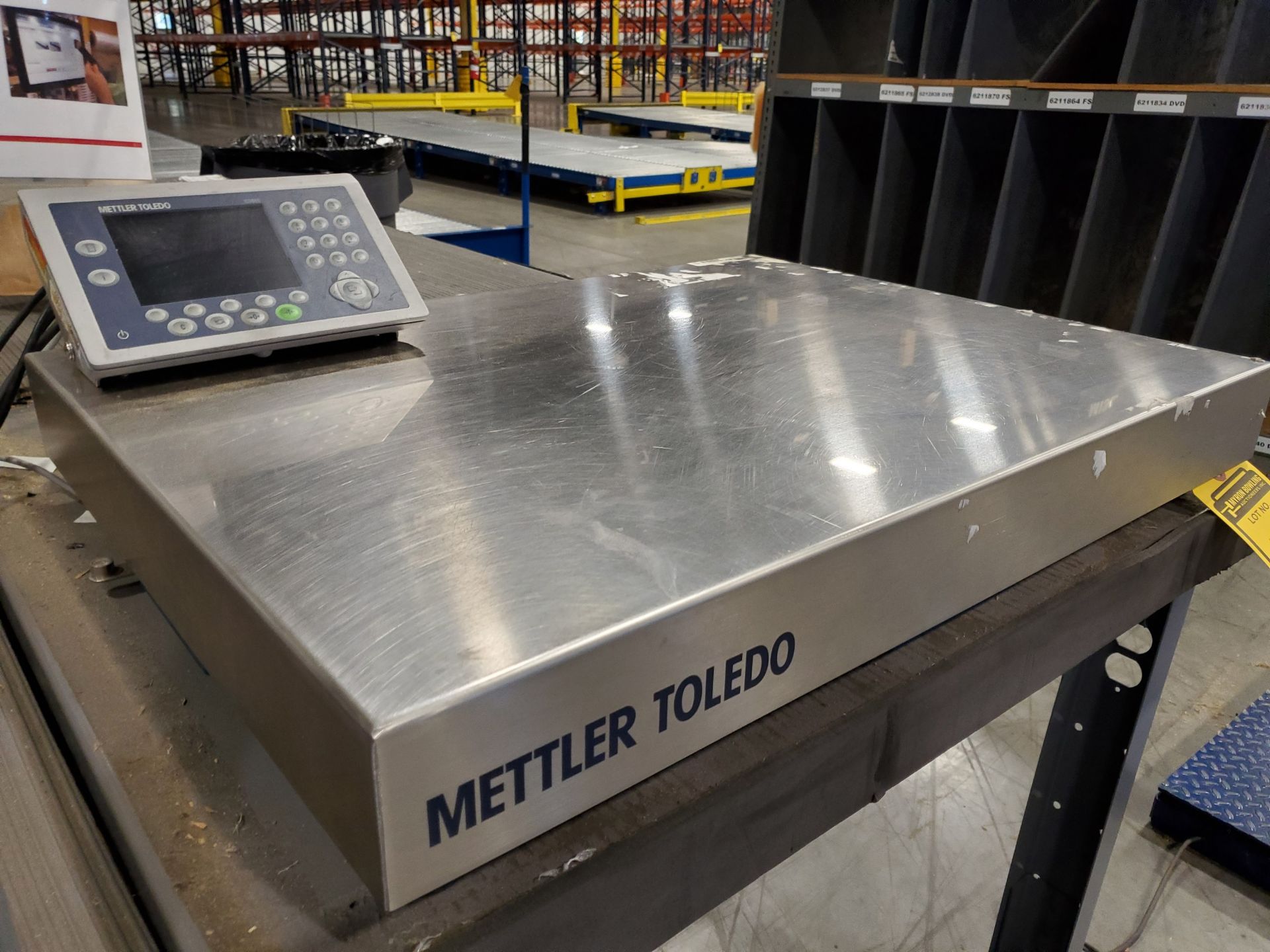 31 ½’‘ X 23 ¾’‘ METLER-TOLEDO DIGITAL PLATFORM BENCH SCALE, MODEL PB655-CC60, 120 LB. CAPACITY, - Image 3 of 9