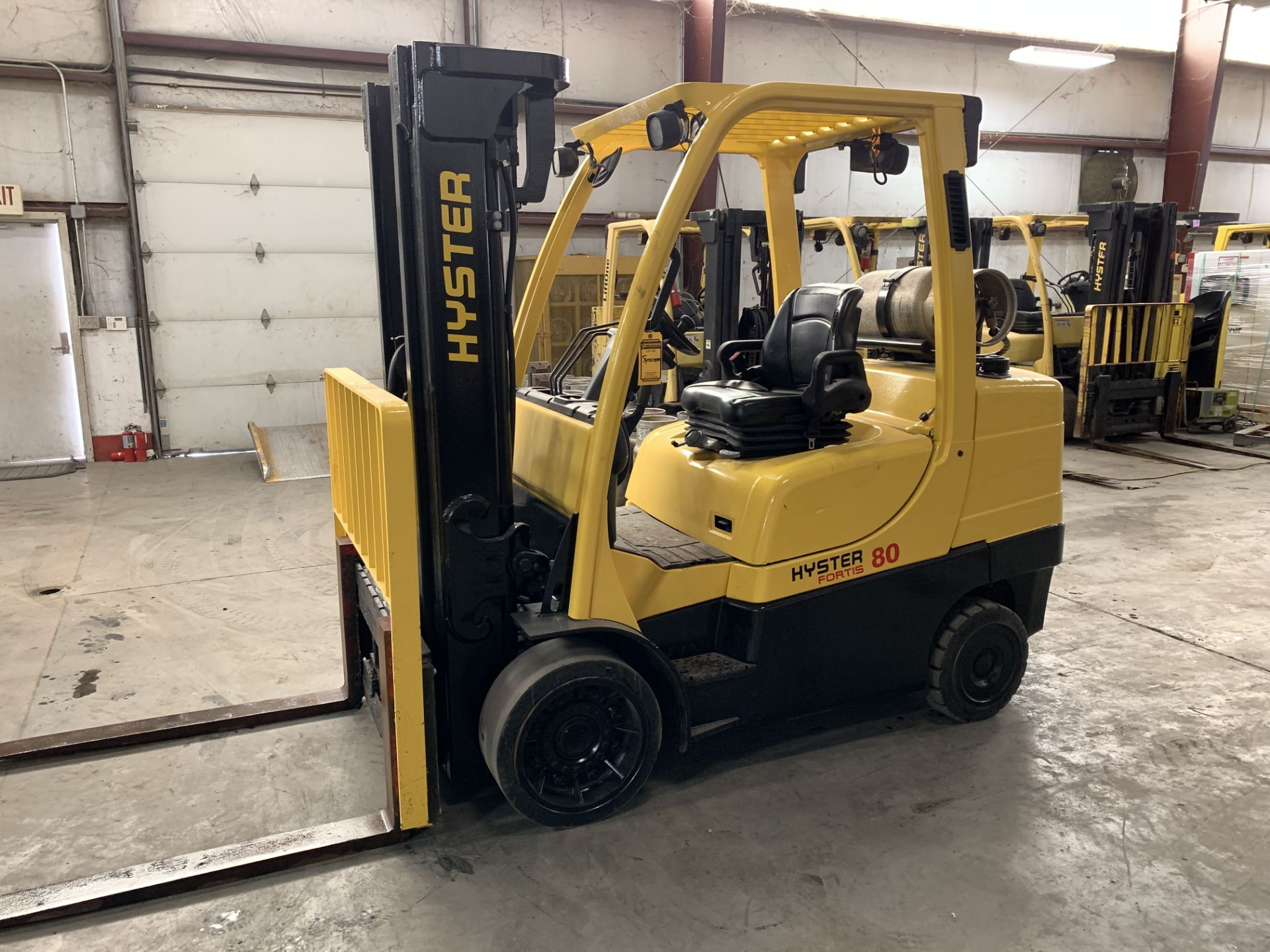 2013 HYSTER 8,000-LB. CAPACITY FORKLIFT,  MODEL: S80FT, S/N H004V02244L, LPG, 3-STAGE MAST, 185’‘ - Image 3 of 7