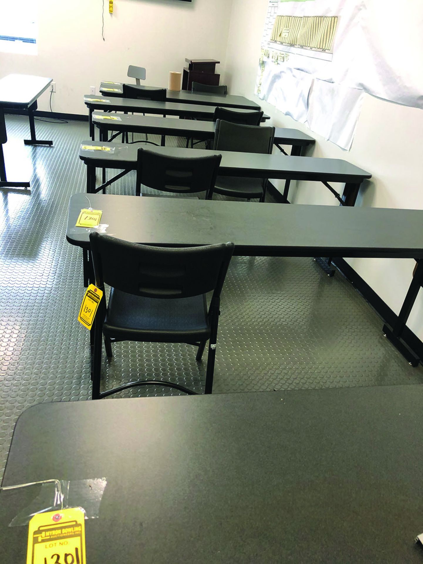 TABLE & CHAIRS IN TRAINING ROOM