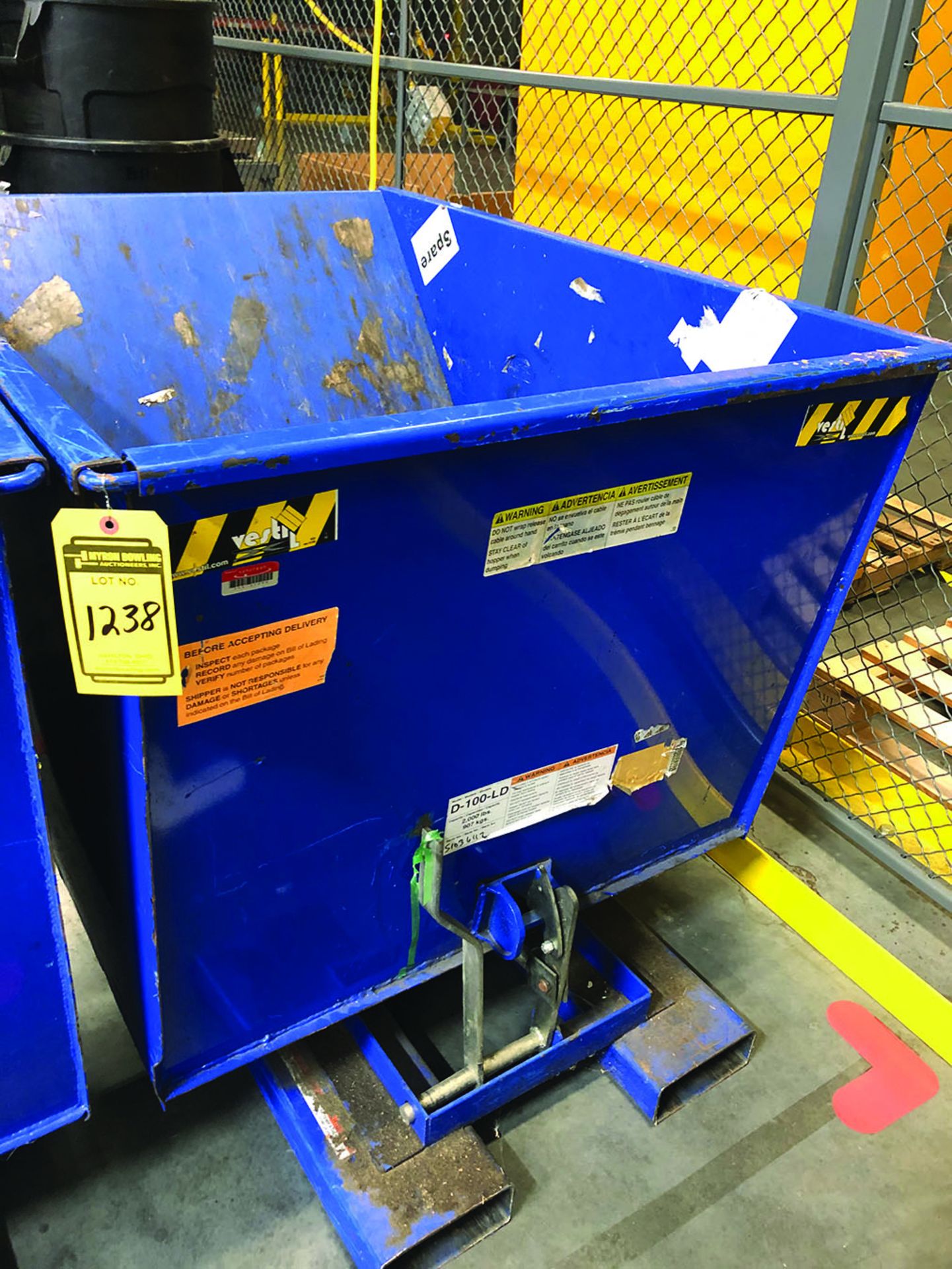 ULINE 1 YARD DUMP HOPPER, MODEL H-2108