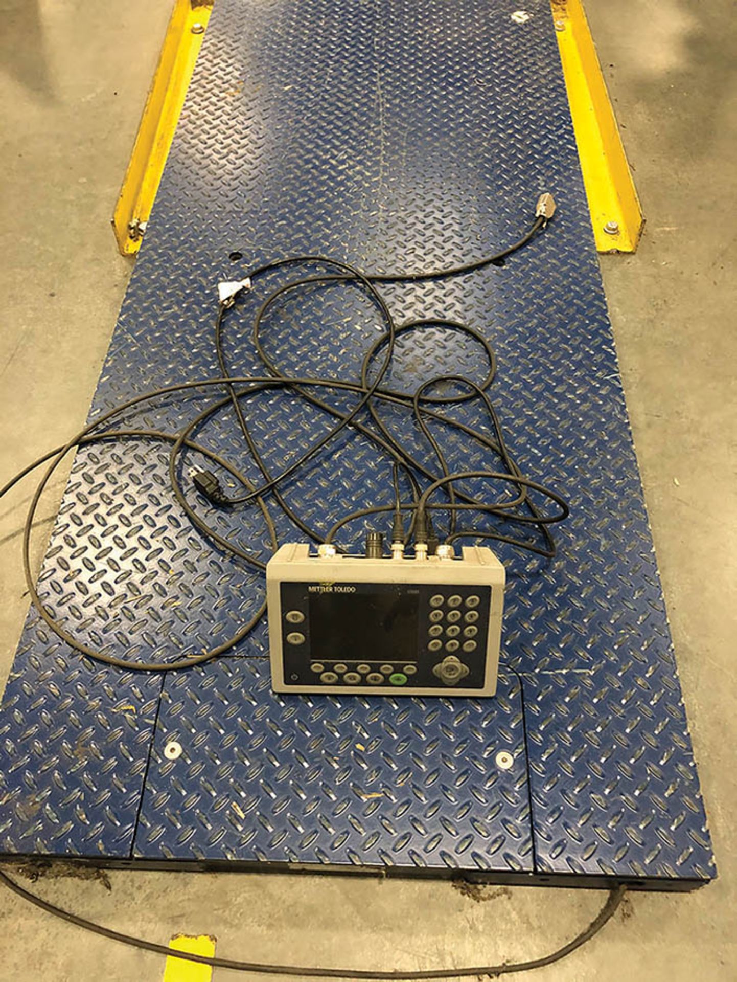 METTLER TOLEDO DIGITAL FLOOR SCALE, MODEL 1CS6X5-1, S/N B639082185