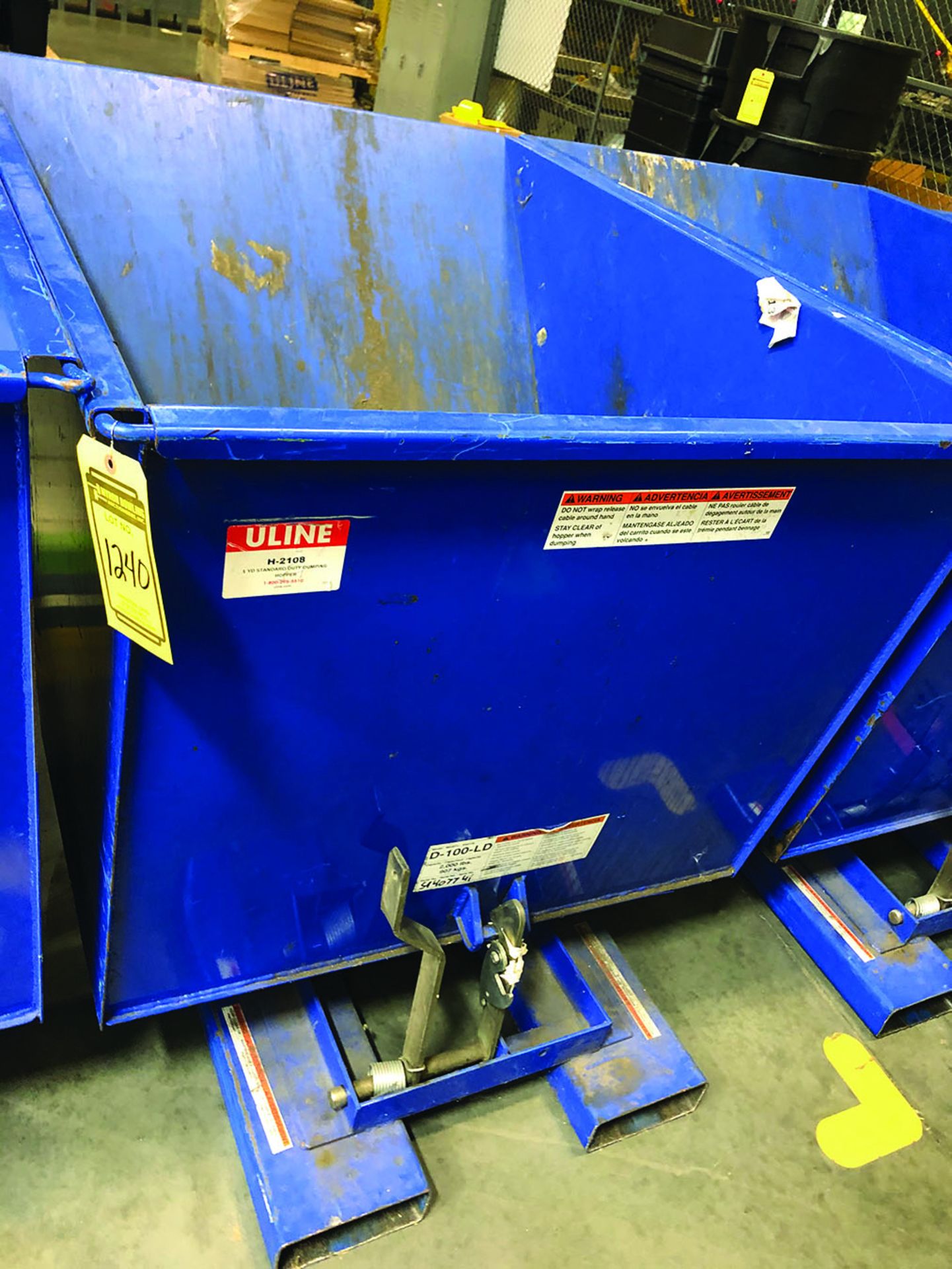 ULINE 1 YARD DUMP HOPPER, MODEL H-2108