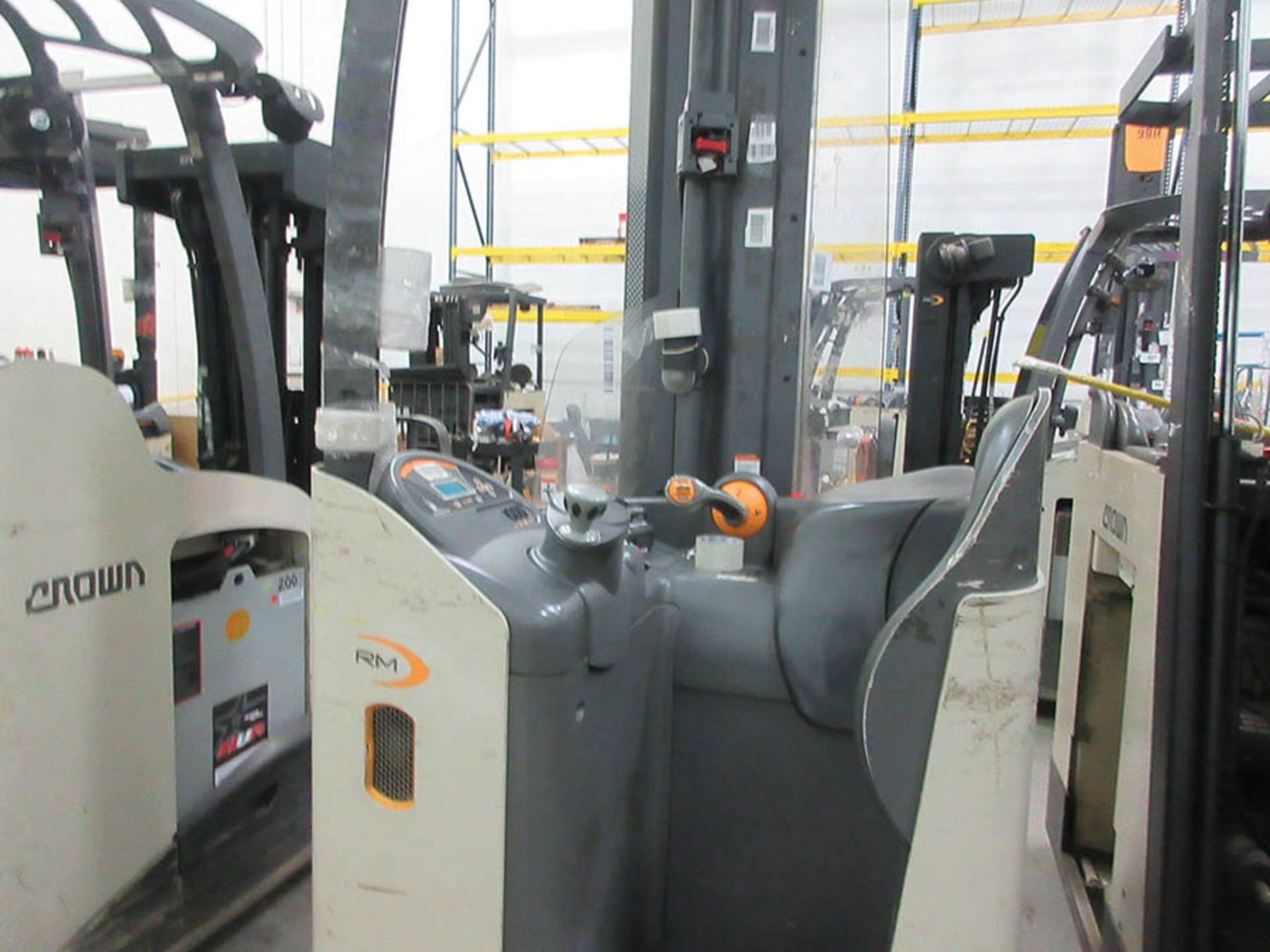 2015 CROWN MONOLIFT MAST REACH TRUCK, 4,500 LB. CAP., MODEL: RM6025-45, 36V., HIGH VISIBILITY - Image 6 of 6