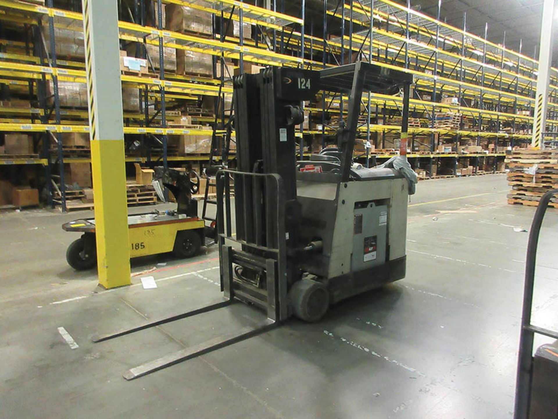 2004 CROWN STAND-UP FORKLIFT, 4,000 LB. CAP., MODEL: RC3020-40, 36V., 240'' MAX. LOAD HEIGHT, 48'' - Image 2 of 5