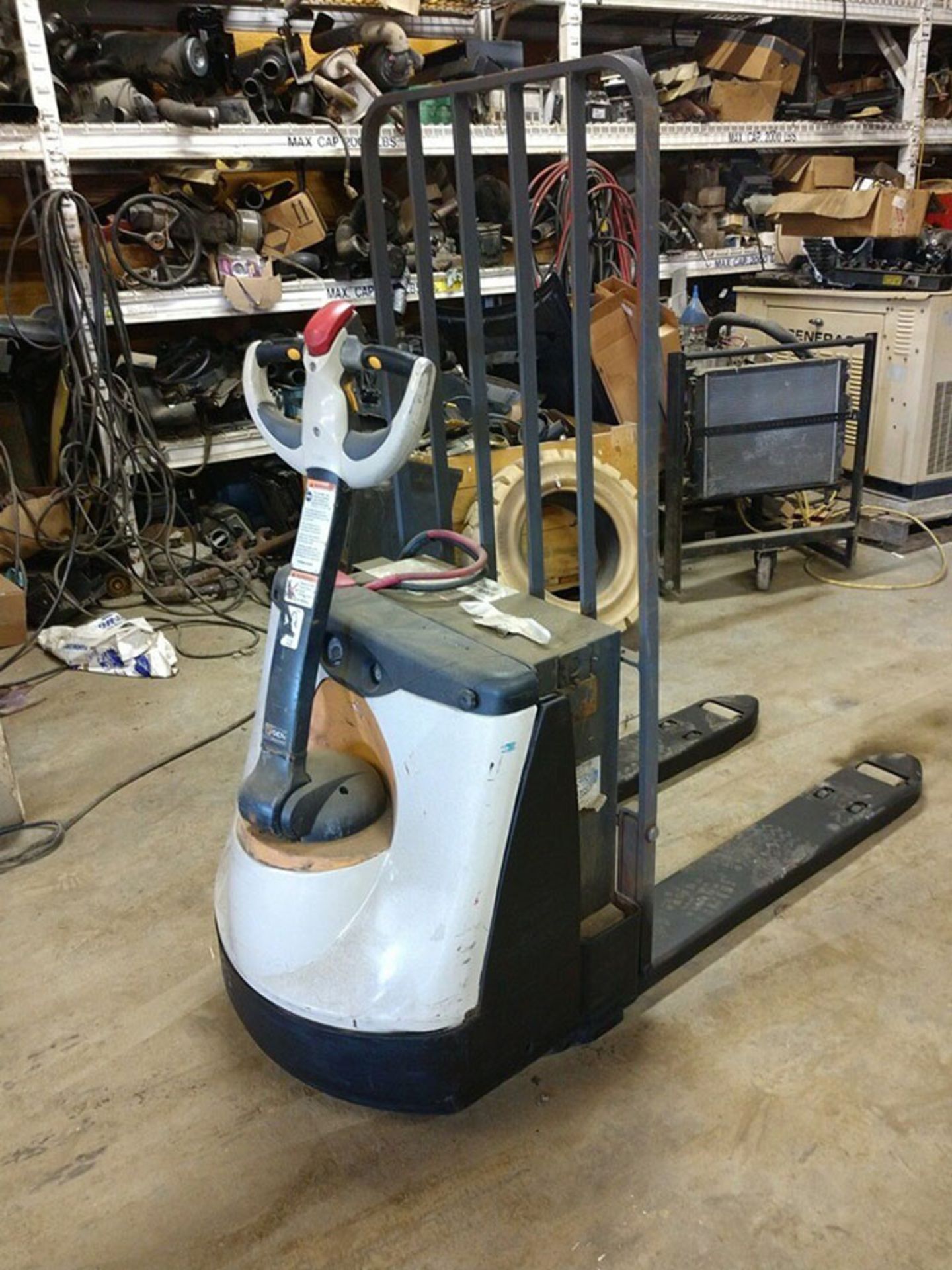 CROWN WP2345-45 ELECTRIC WALKIE PALLET JACK, 4,500 CAP., S/N 5A375973 - Image 4 of 6