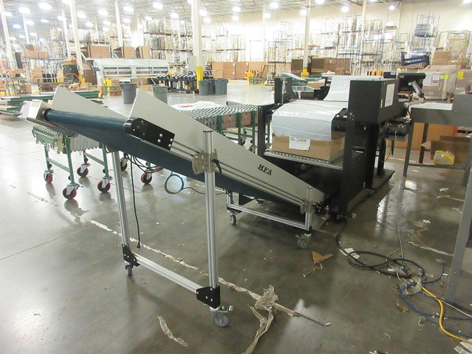 2018 SHARP PACK & SEAL MACHINE, S/N MAX24-18A-1170-11, W/ HFA 26'' X 86'' MOTORIZED BELT CONVEYOR - Image 2 of 6