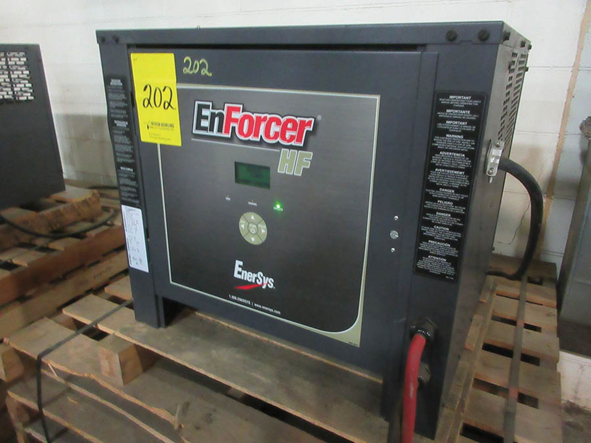 ENFORCER HF 36V. BATTERY CHARGER, MODEL: EH3-18-1200, S/N M1186203