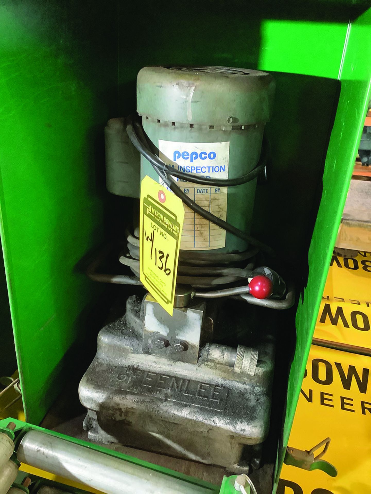 GREENLEE HYDRAULIC ELECTRIC POWER PUMP, W/ HAND PUMP - Image 3 of 3