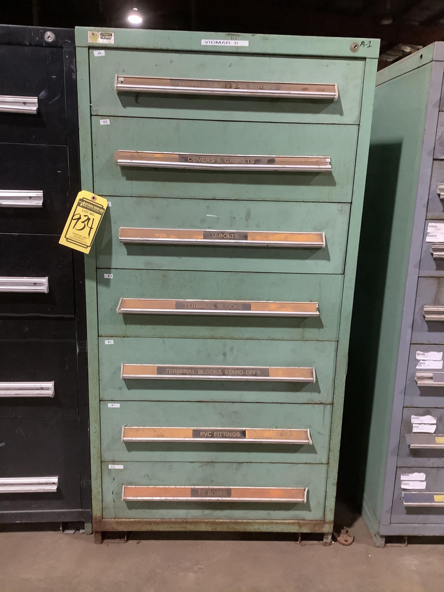 STANLEY VIDMAR 7 DRAWER INDUSTRIAL STORAGE CABINET WITH CONTENTS