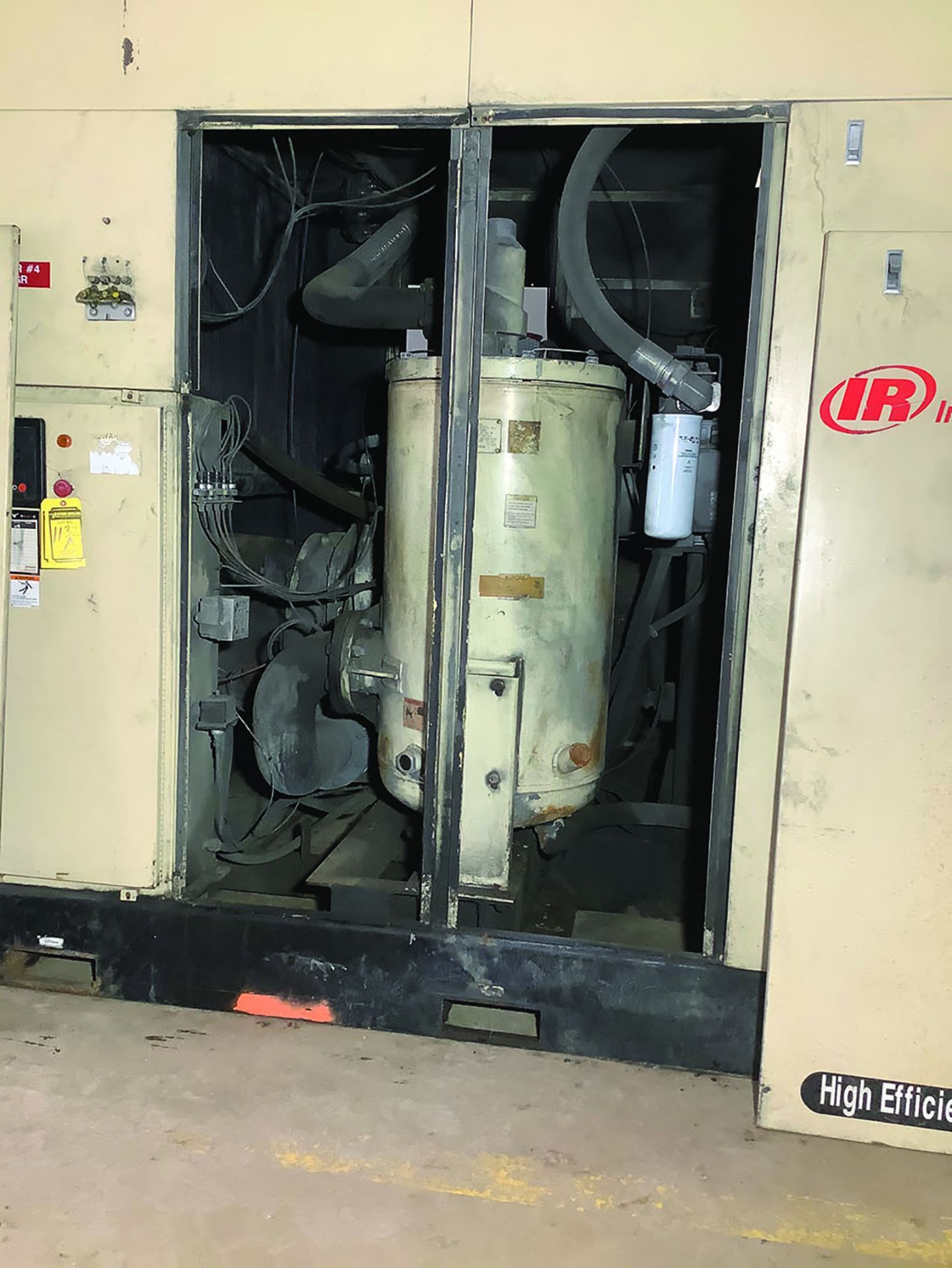 INGERSOLL RAND SCREW FED HIGH EFFICIENCY AIR COMPRESSOR MODEL EPE350-2S 350 HP 460V - Image 5 of 5