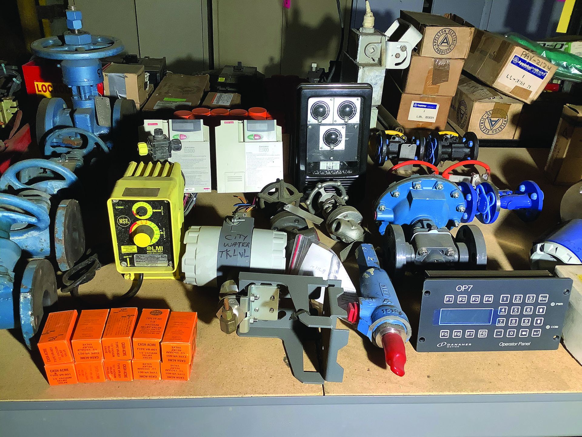 SHELVES OF MISCELLANEOUS MRO, VALVES, ELECTRICAL, ETC. - Image 3 of 4