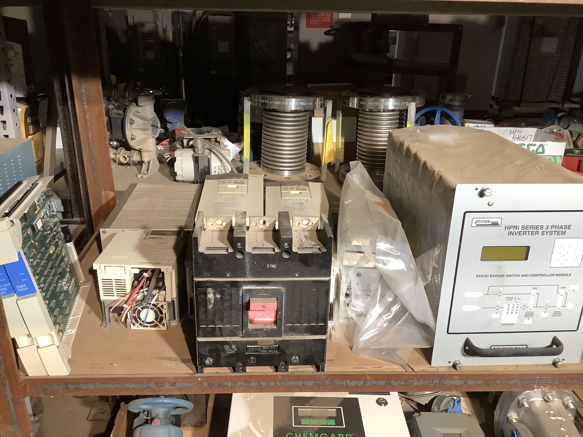 SHELVES OF MISCELLANEOUS MRO, VALVES, ELECTRICAL, ETC - Image 2 of 4