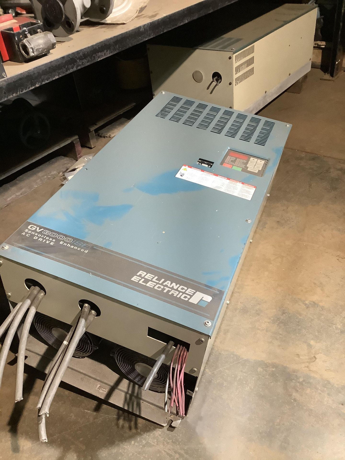 2X RELIANCE ELECTRIC GV 3000 AC DRIVE - Image 3 of 3
