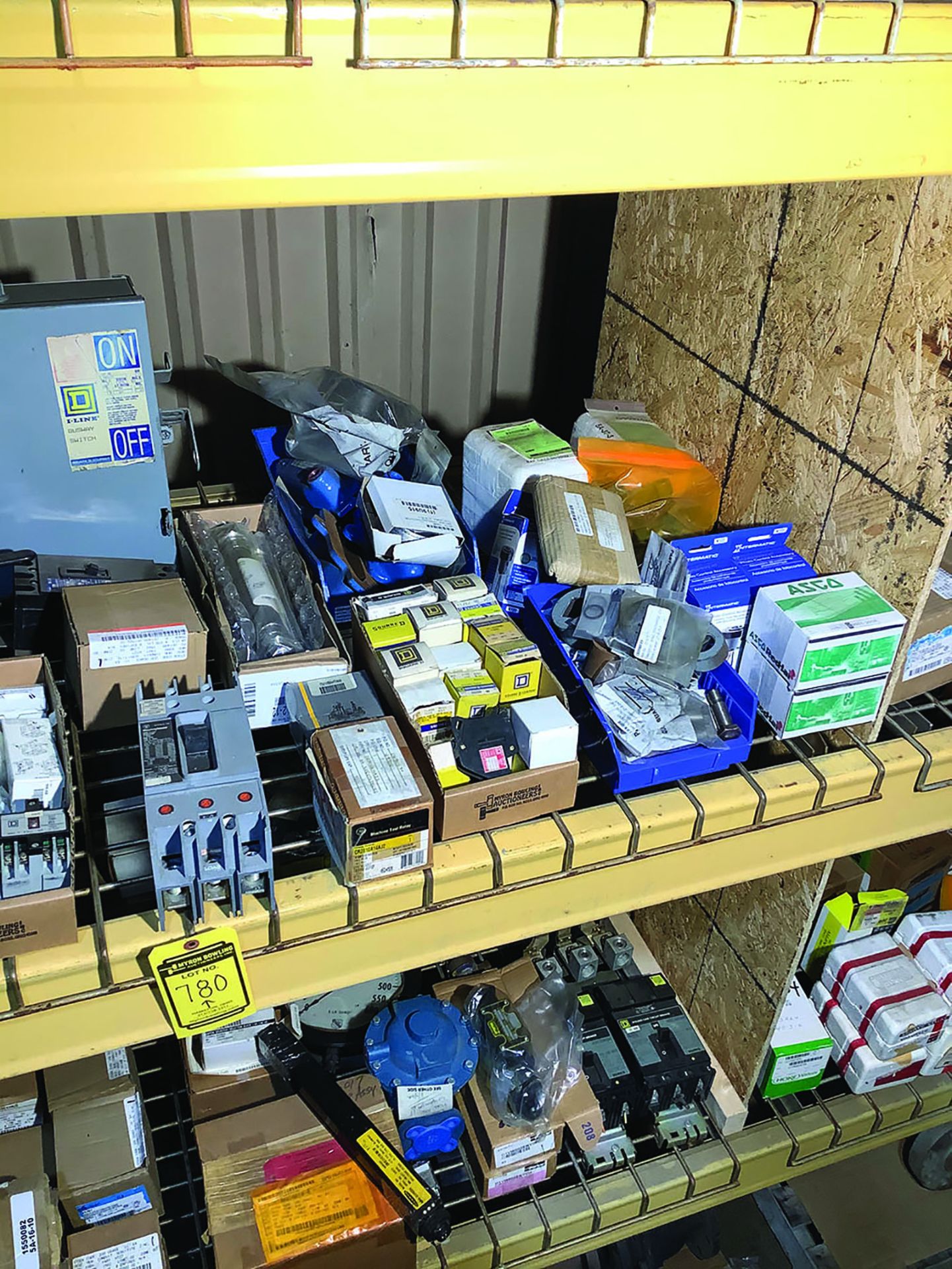 CONTENTS OF SHELF MISC MRO (VALVES, ELECTRICAL, MOTORS, ETC.) - Image 4 of 4