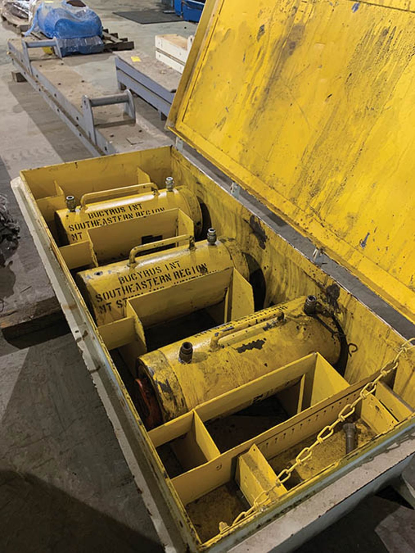 (3) ENERPAC 200-TON CAP. HYDRAULIC JACKS