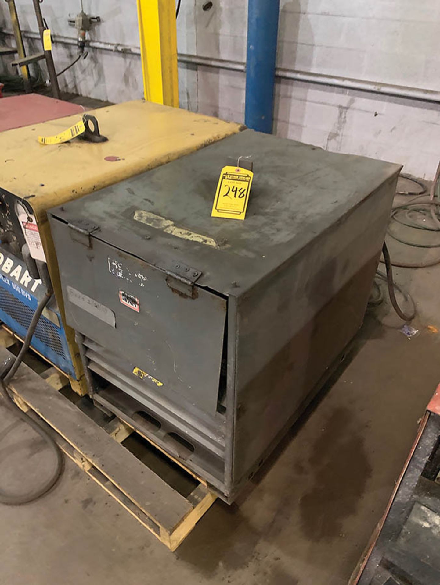 LINCOLN R3R-500 WELDING POWER SOURCE, MODEL: W357-2, S/N 291680