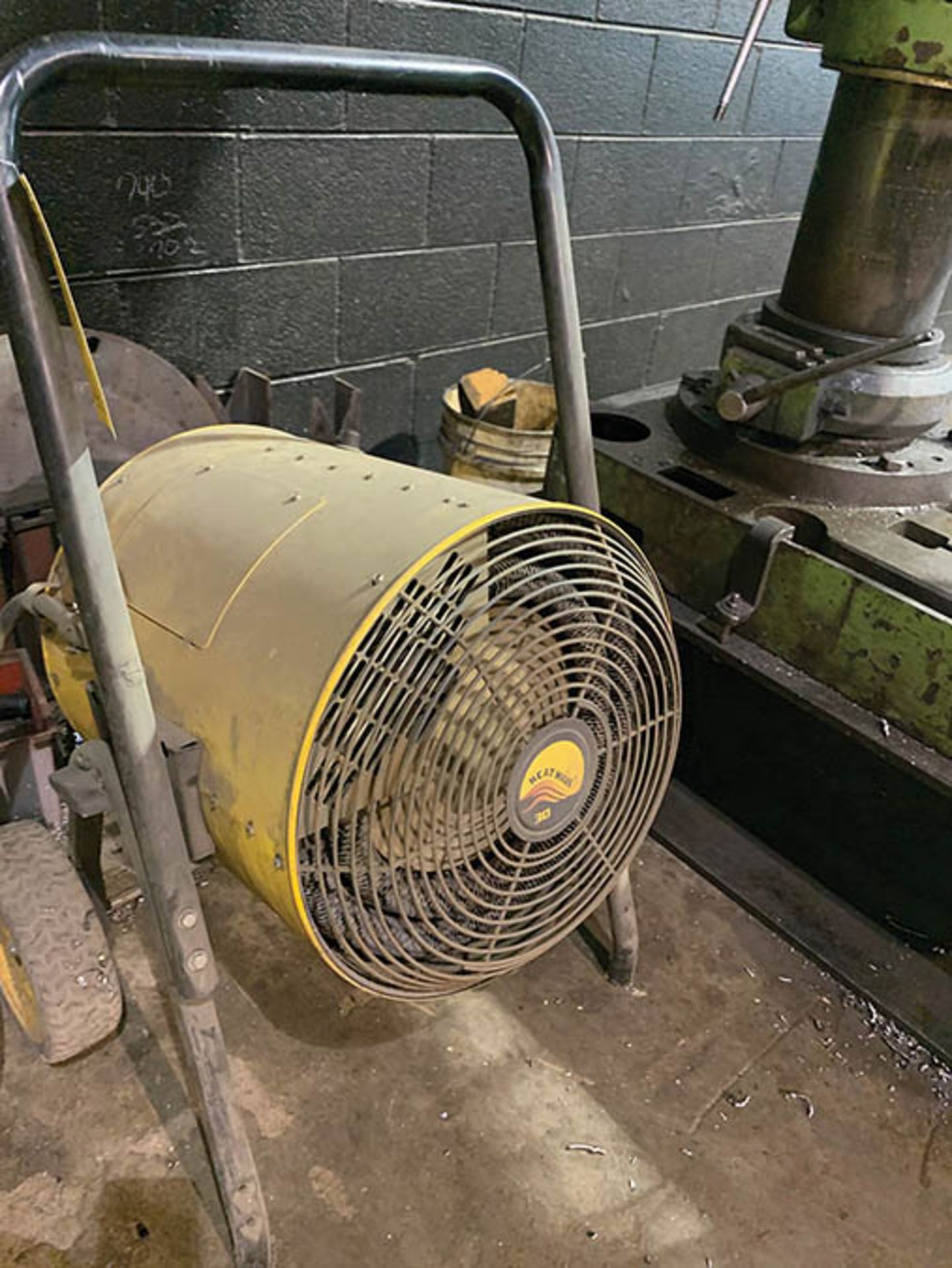 FOSTORIA HEAT WAVE 30, 3PH SHOP HEATER