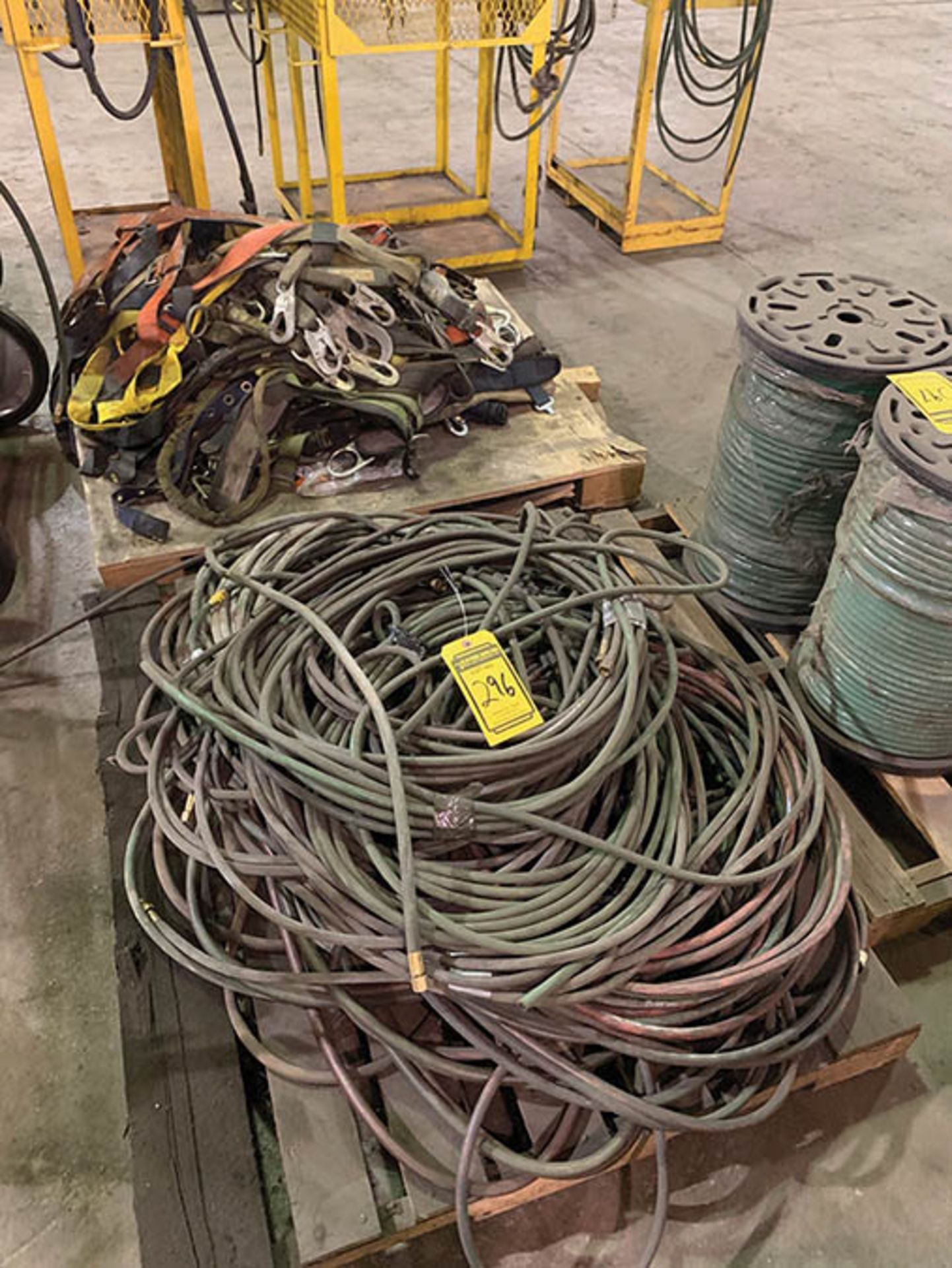 ASSORTED GAS HOSES