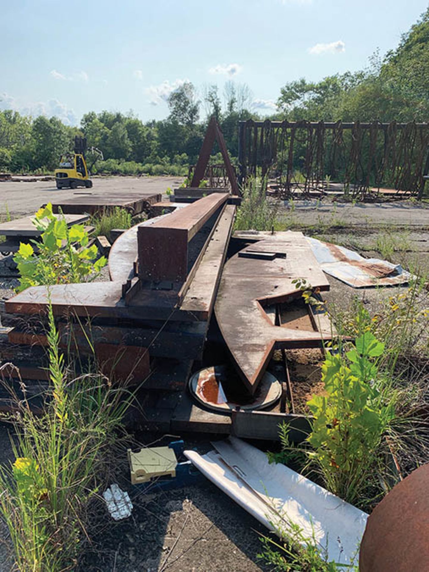 ASSORTED (6) 2 1/2'' X 20' AND (2) 5/8'' X 20' STEEL PLATES - Image 2 of 2