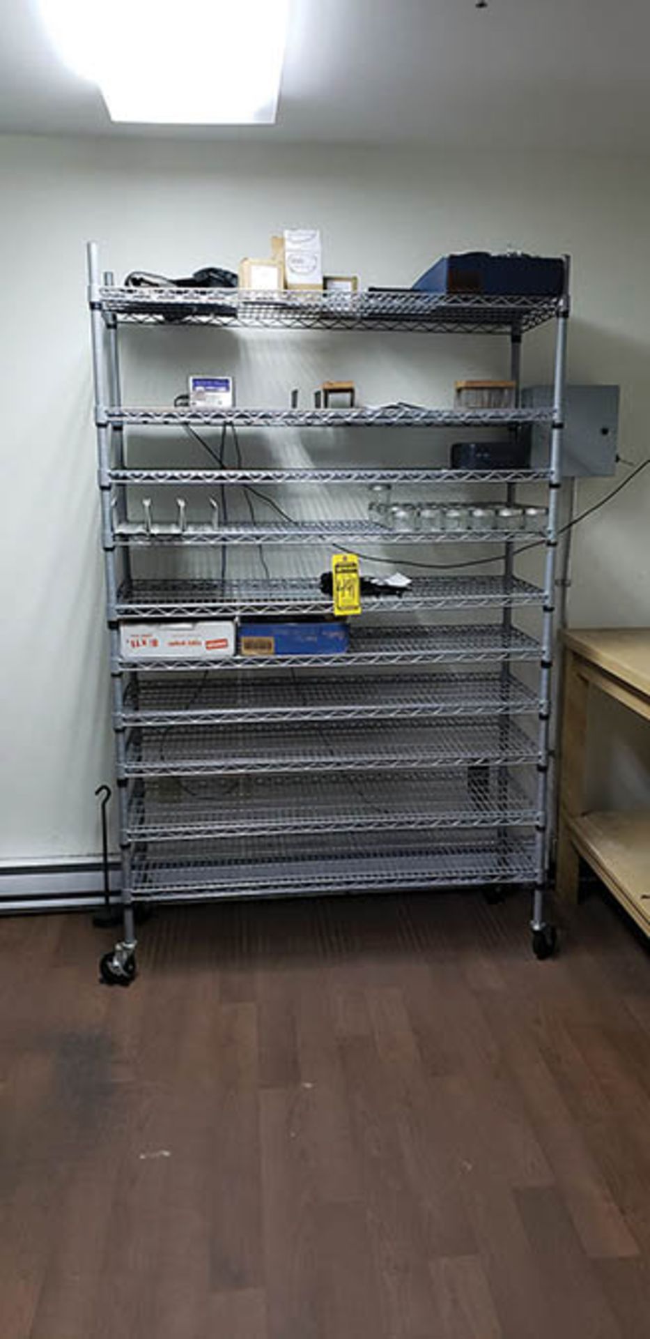 AATCC CROCKOMETER MODEL CM.5, 200G ELECTRONIC BALANCE MACHINE, ACCULAB SCALE W/ TABLE & METRO RACK - Image 2 of 5