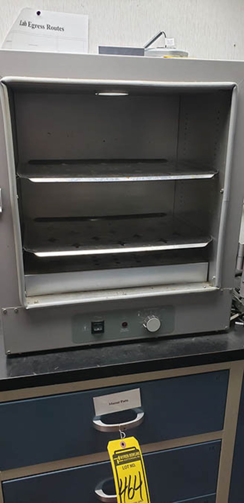 VWR OVEN MODEL 13056, S/N 0102800 - Image 2 of 2