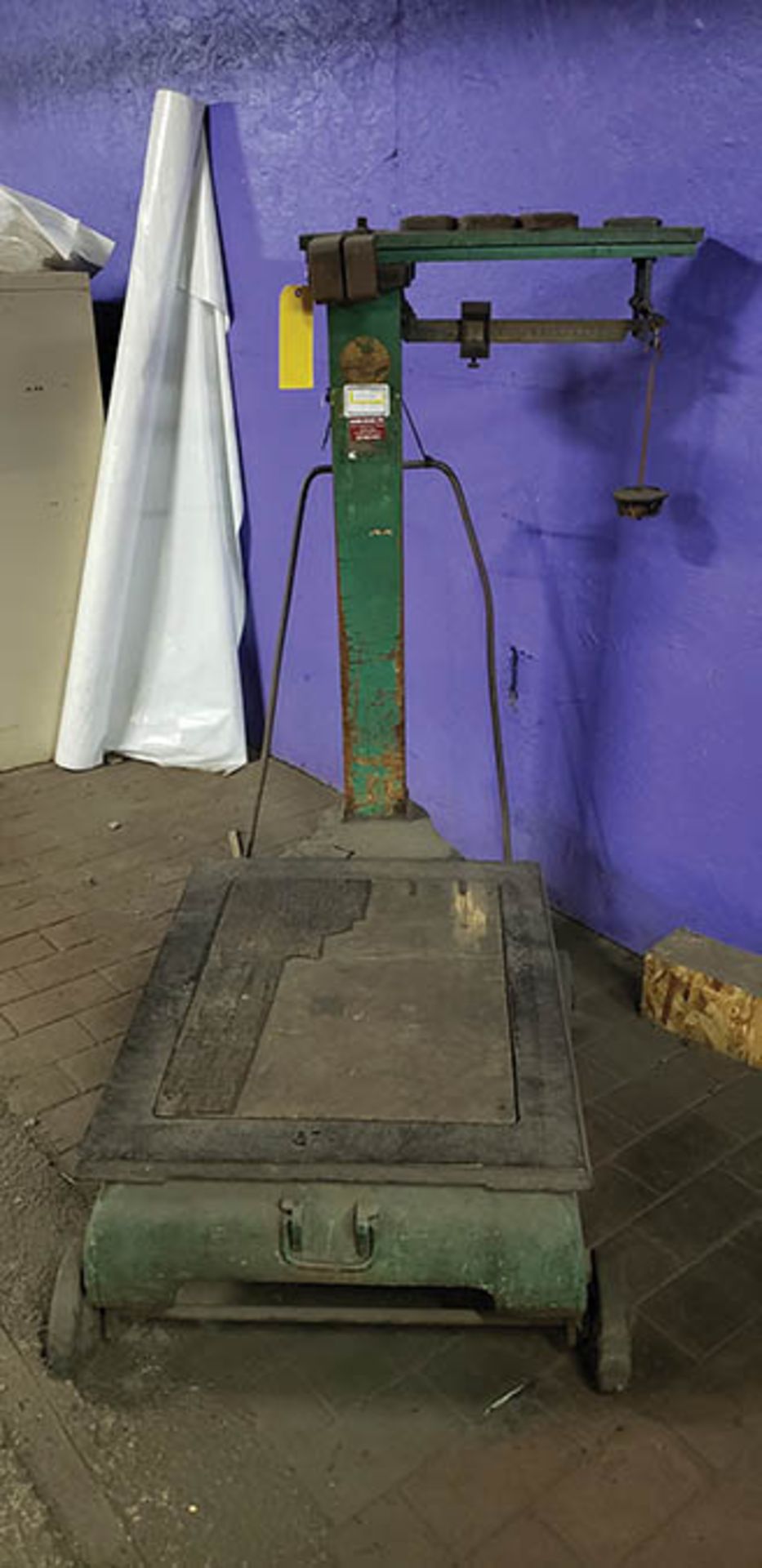 DIGITAL SCALE AND FAIRBANKS SCALE W/ WEIGHTS - Image 2 of 2