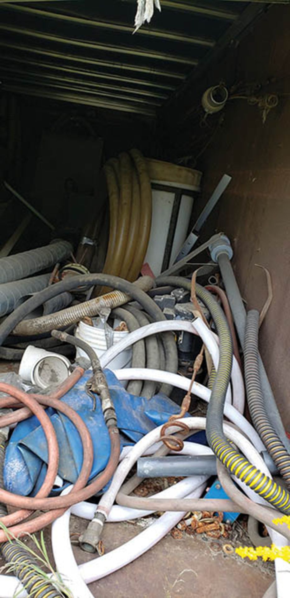 (2) CONTAINERS W/ CONTENTS: HOSE, DUCTING, VALVES & MORE - Image 8 of 10