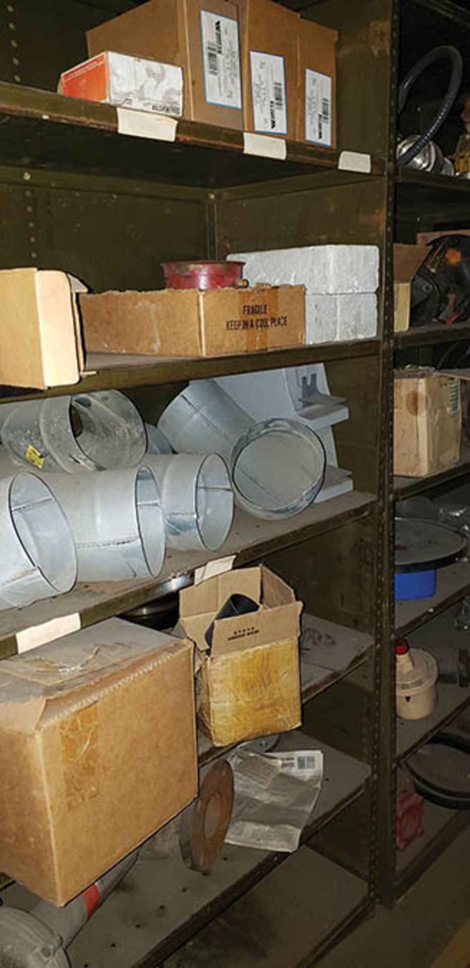 SHELF UNITS W/ CONTENTS: ROLLER CHAIN, SPROCKETS, PUMP UNITS, HOSE, PVC FITTINGS, AND MUCH MORE - Image 20 of 23