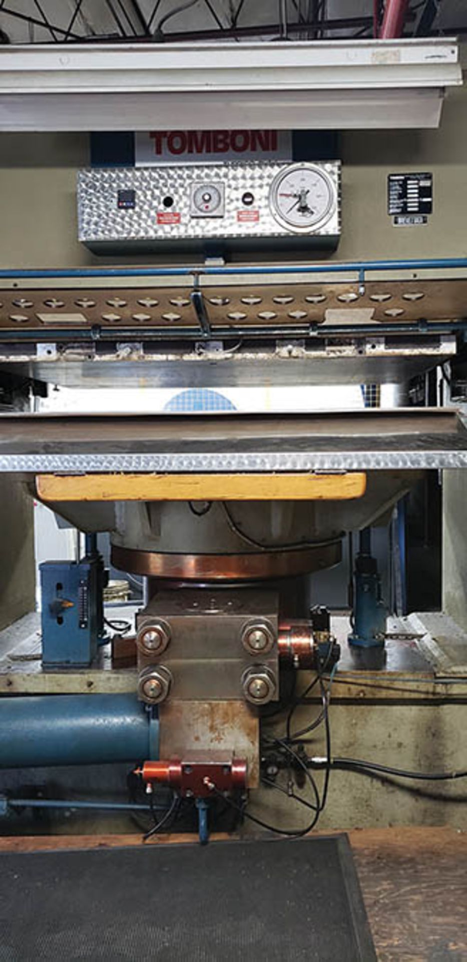 1995 TAMBONI 850-TON UP ENDING HYDROPLATING/EMBOSSING PRESS, TYPE 085, S/N 443, 1370 MM X 1000 MM - Image 3 of 5