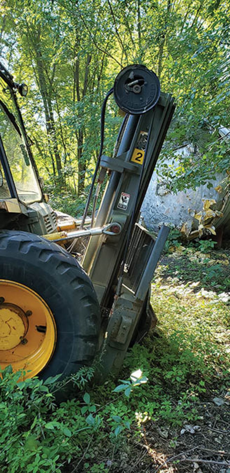 1992 JCB 8,000 LB. CAP. ALL-TERRAIN FORKLIFT, DIESEL, 4-WD. 3-STAGE MAST, CASCADE ROTARY ATTACHMENT, - Image 4 of 9