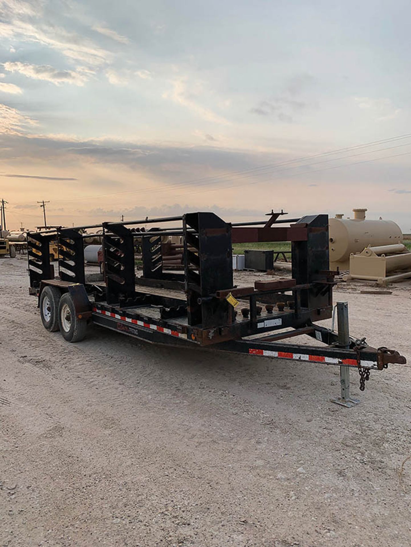 TANDEM AXLE WELL TESTING PIPE TRAILER WITH RACKS