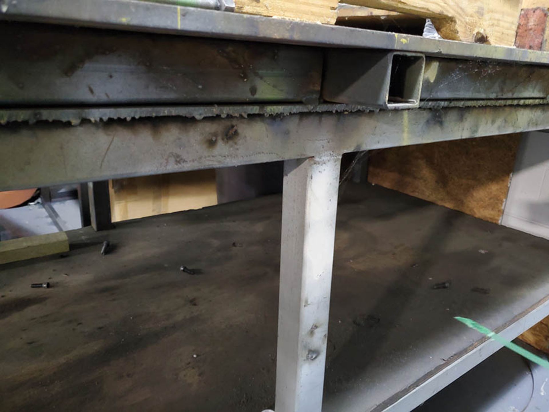 8' X 4' X 3/8'' STEEL TABLE WITH 5'' ANVIL VISE ON CASTERS - Image 2 of 5