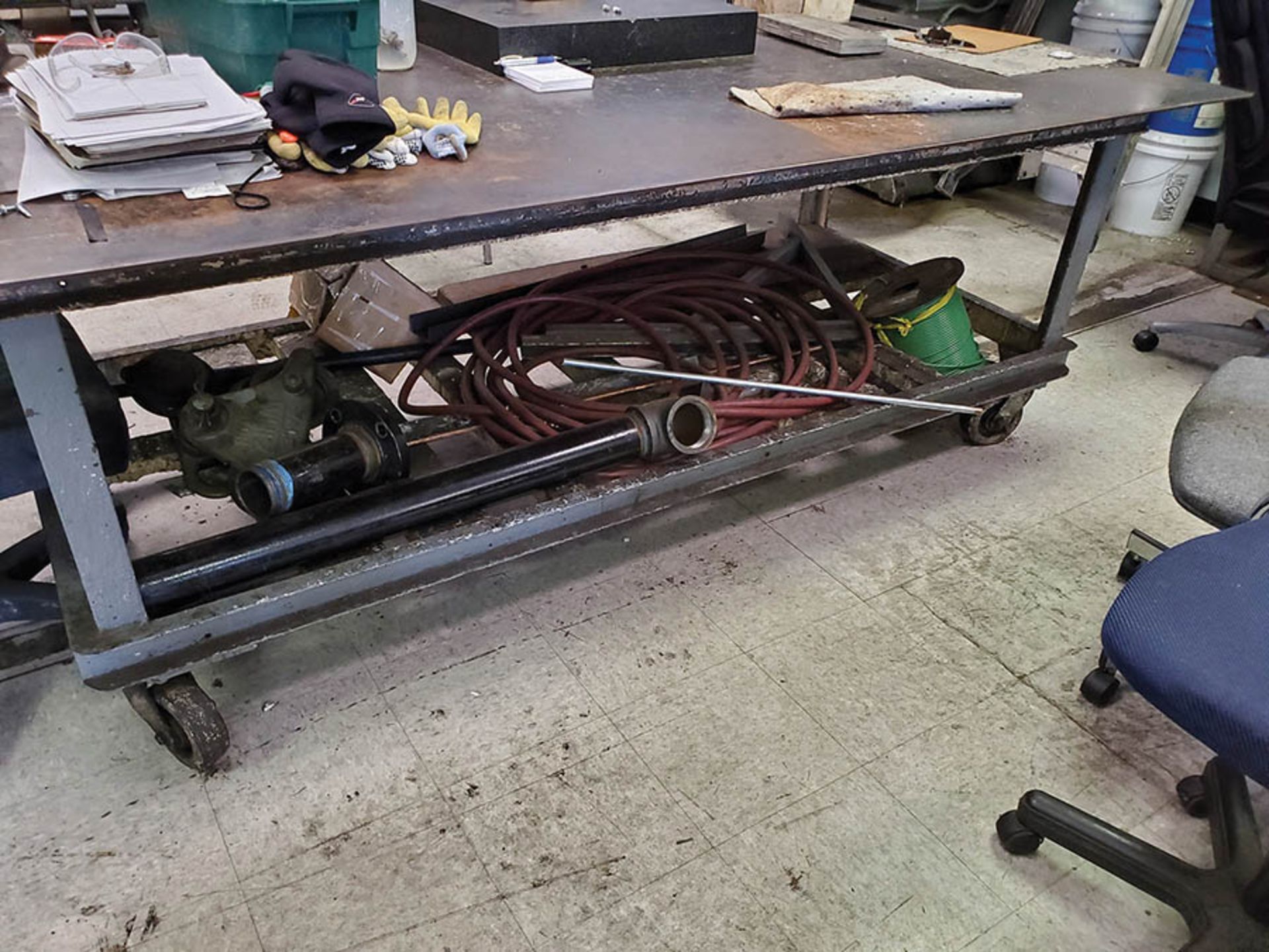 95'' X 4' X 1/4'' STEEL WELDING TABLE ON CASTERS - Image 2 of 5