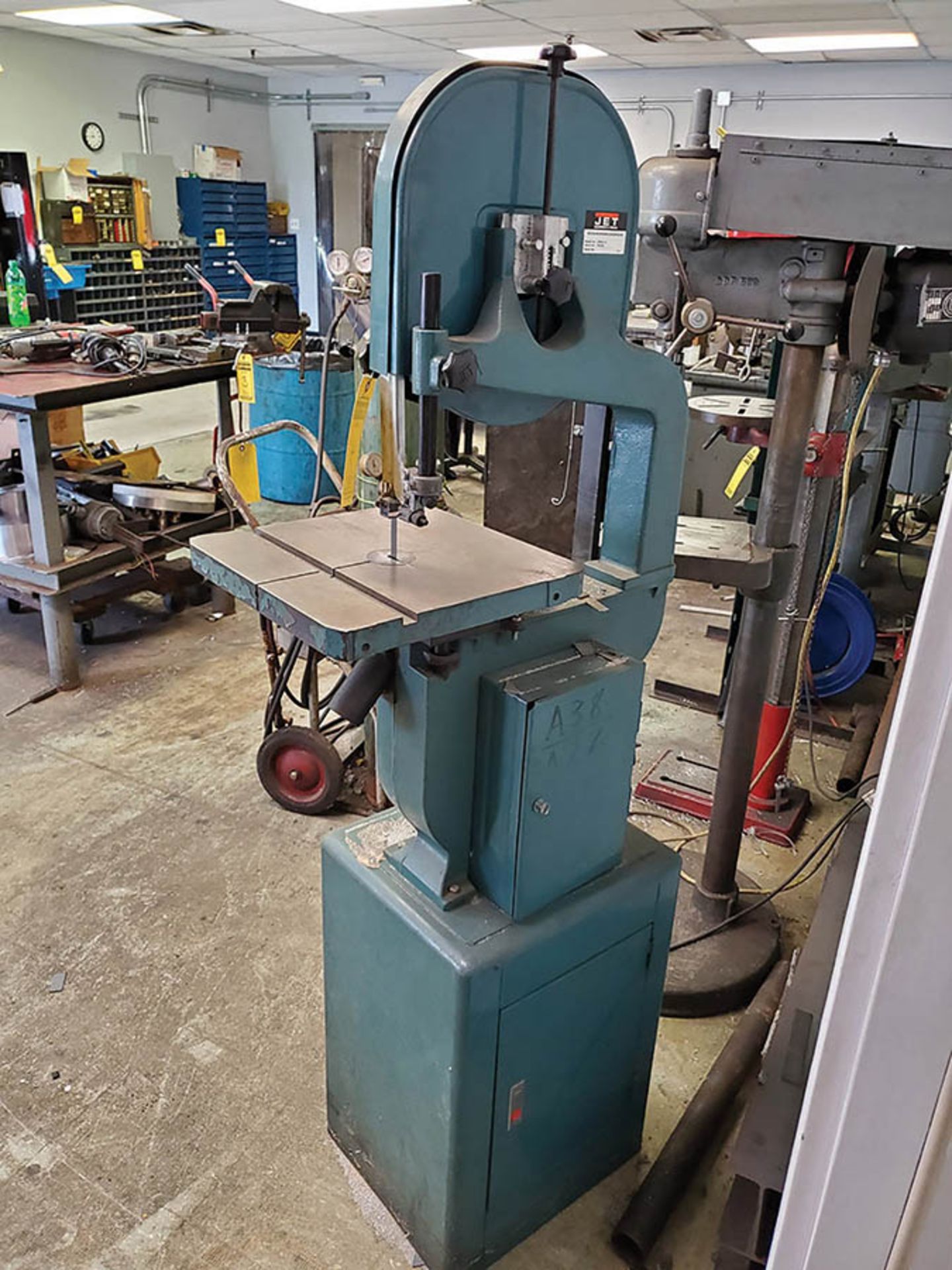 JET VERTICAL WOODWORKING BANDSAW, MODEL: JWBS-14, S/N 4104600, 15'' X 15'' TABLE, 13 1/2'' THROAT - Image 4 of 6