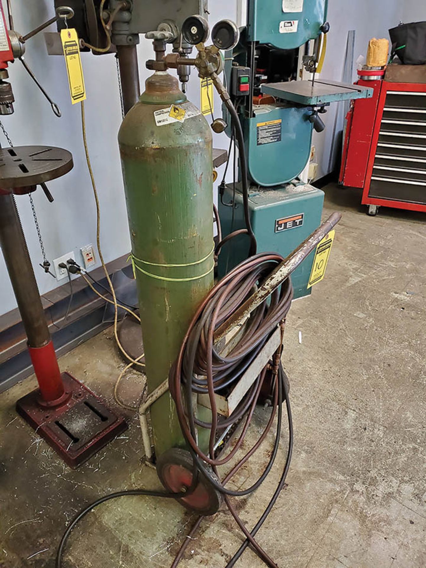 ACETYLENE TORCH CART WITH TWIN LINE HOSE, GAUGES & CUTTING HEAD, (2) WELDING CURTAINS - Image 2 of 5