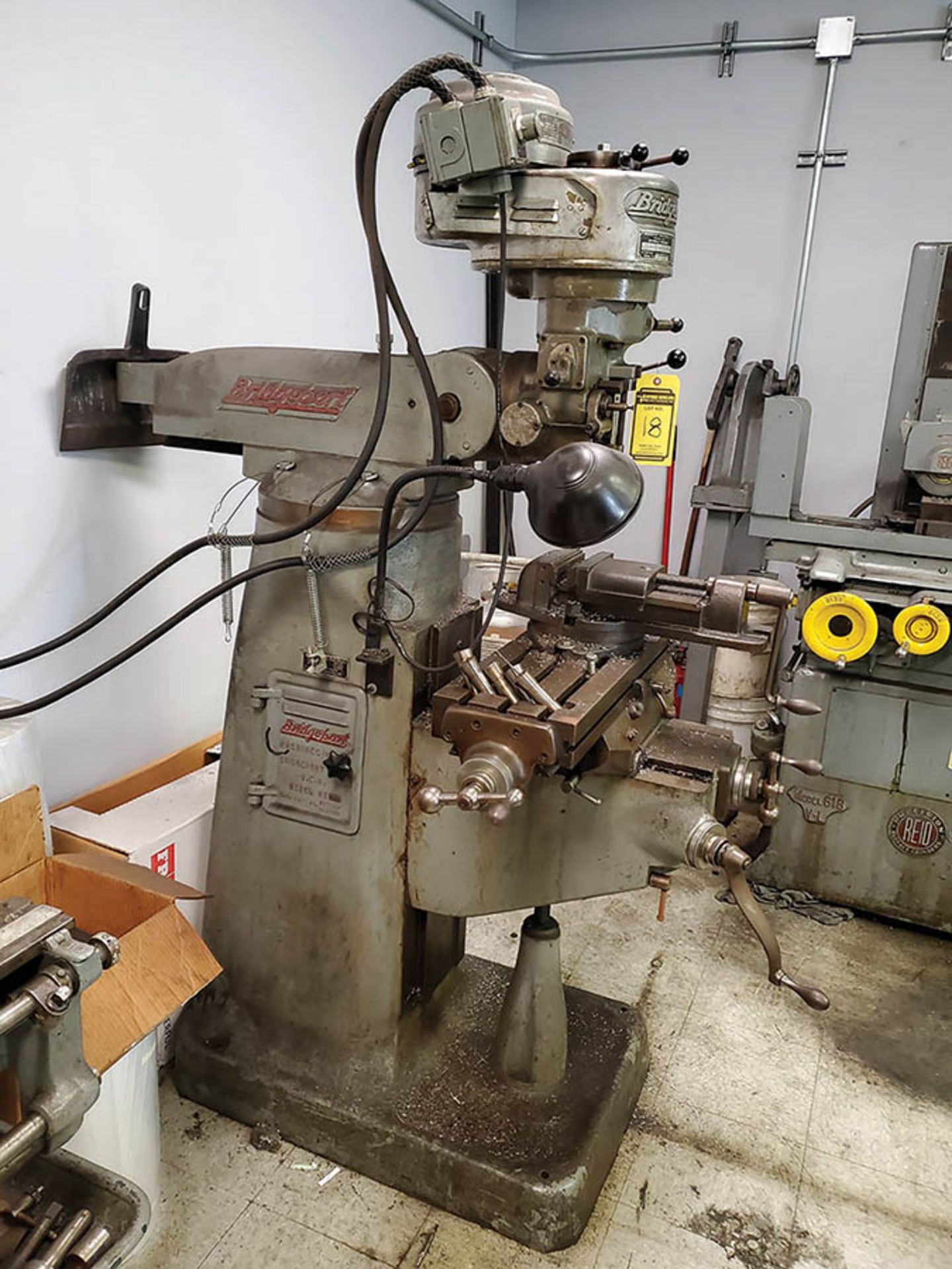 BRIDGEPORT VERTICAL MILLING MACHINE, MODEL: 74847, S/N J-67506, 80-2720 SPINDLE SPEEDS, 1 HP, DRAW - Image 2 of 9