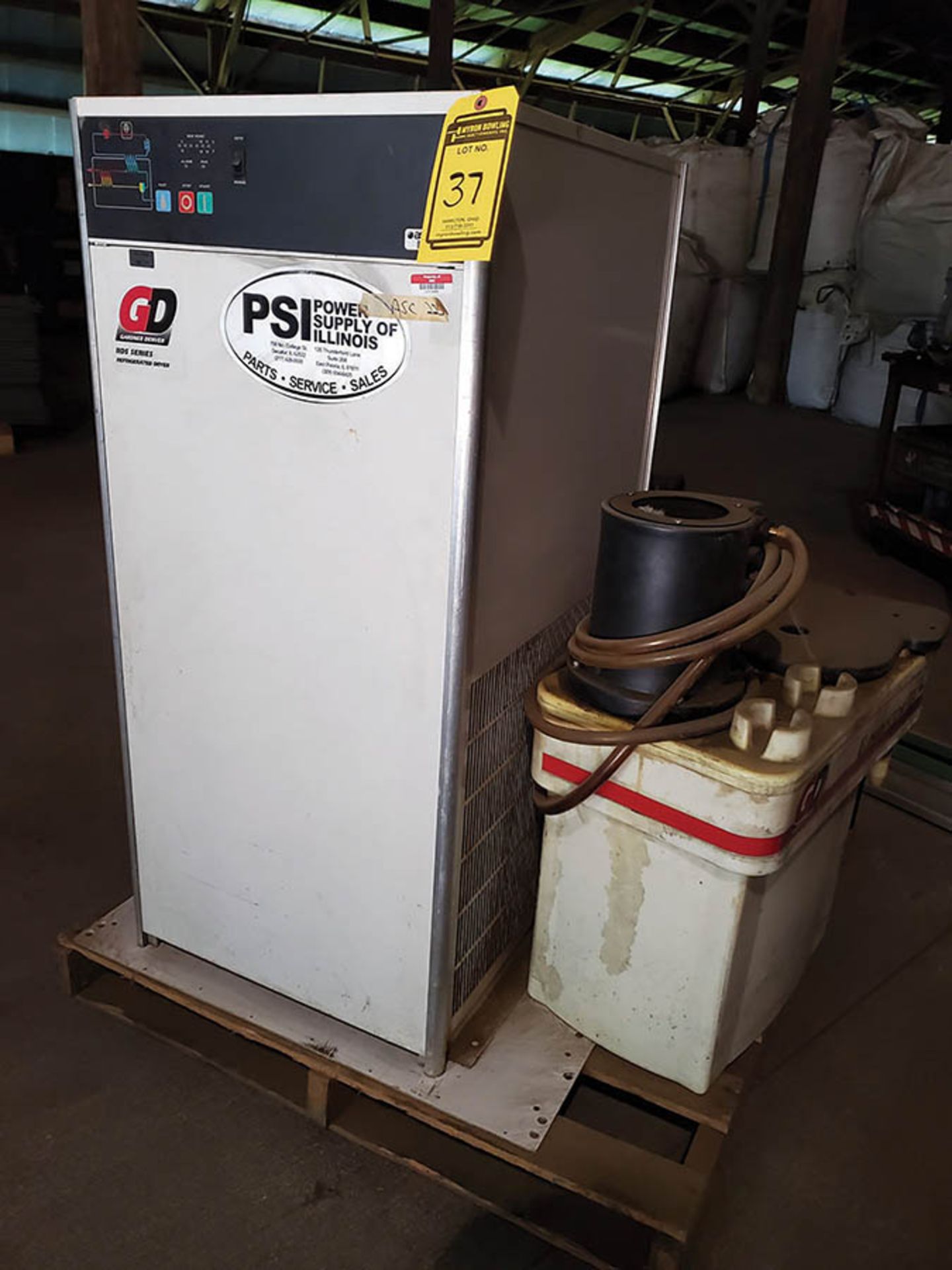 GARDNER-DENVER RDS SERIES REFRIGERATED AIR DRYER, MODEL RDS250A-4, R22 REFRIGERANT & GD ELIMINATOR 2