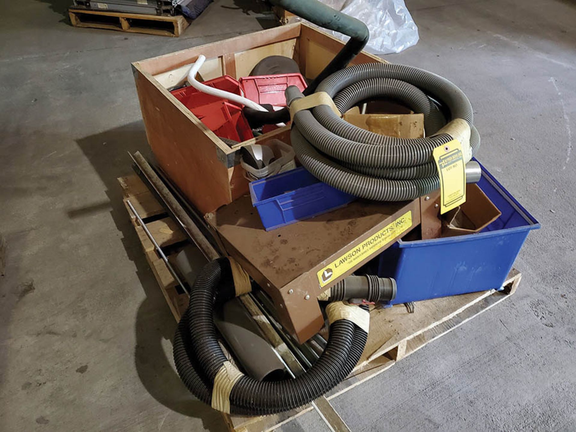 VACUUM BLOWER WITH SUCTION END/HOSE & PALLET OF MISC HOSE, PLASTIC BINS, LAWSON SHROUD - Image 3 of 5