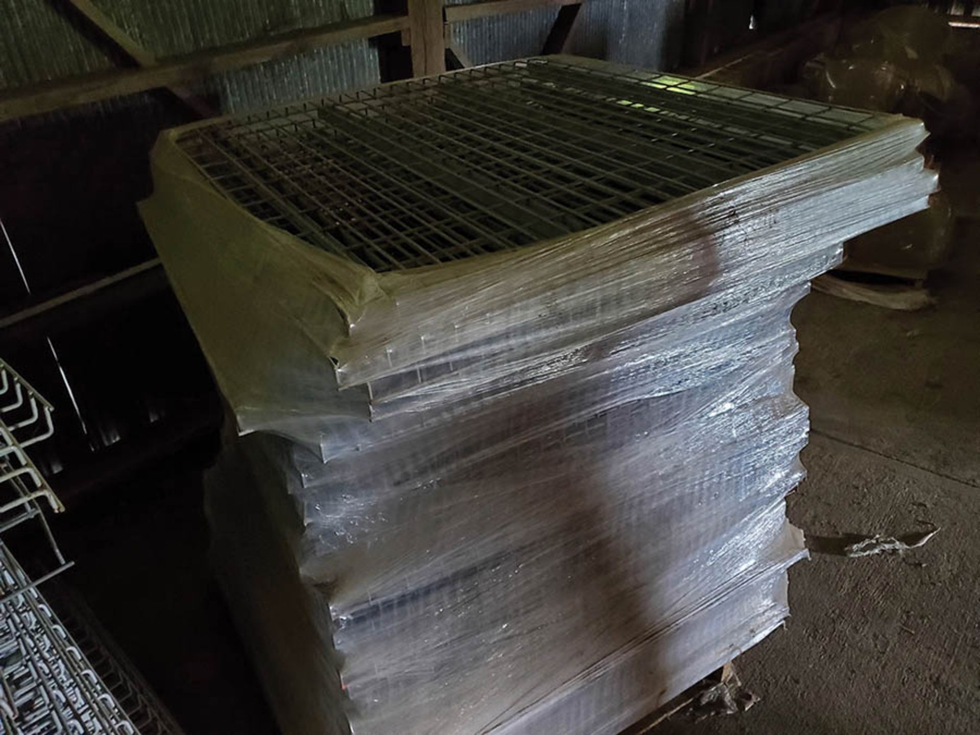 (2) PALLET OF ASSORTED WIRE DECKING, 42''- 48'' DEPTHS, 4'' WIDE - Image 4 of 5