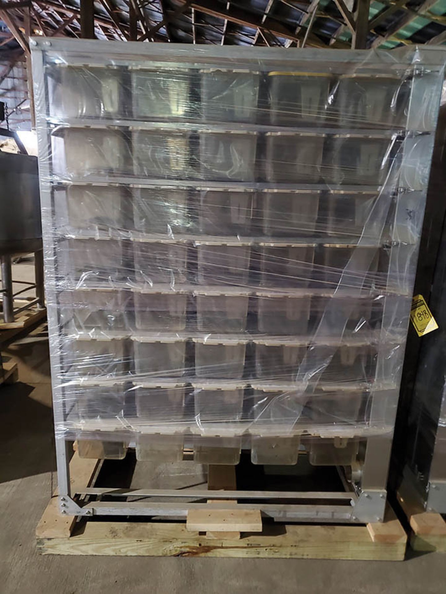 PALLET OF LAB MOUSE HABITATS, (2) SECTIONS PER SKID, (80) UNITS PER SECTION, WATER LINE TO EACH - Image 2 of 2
