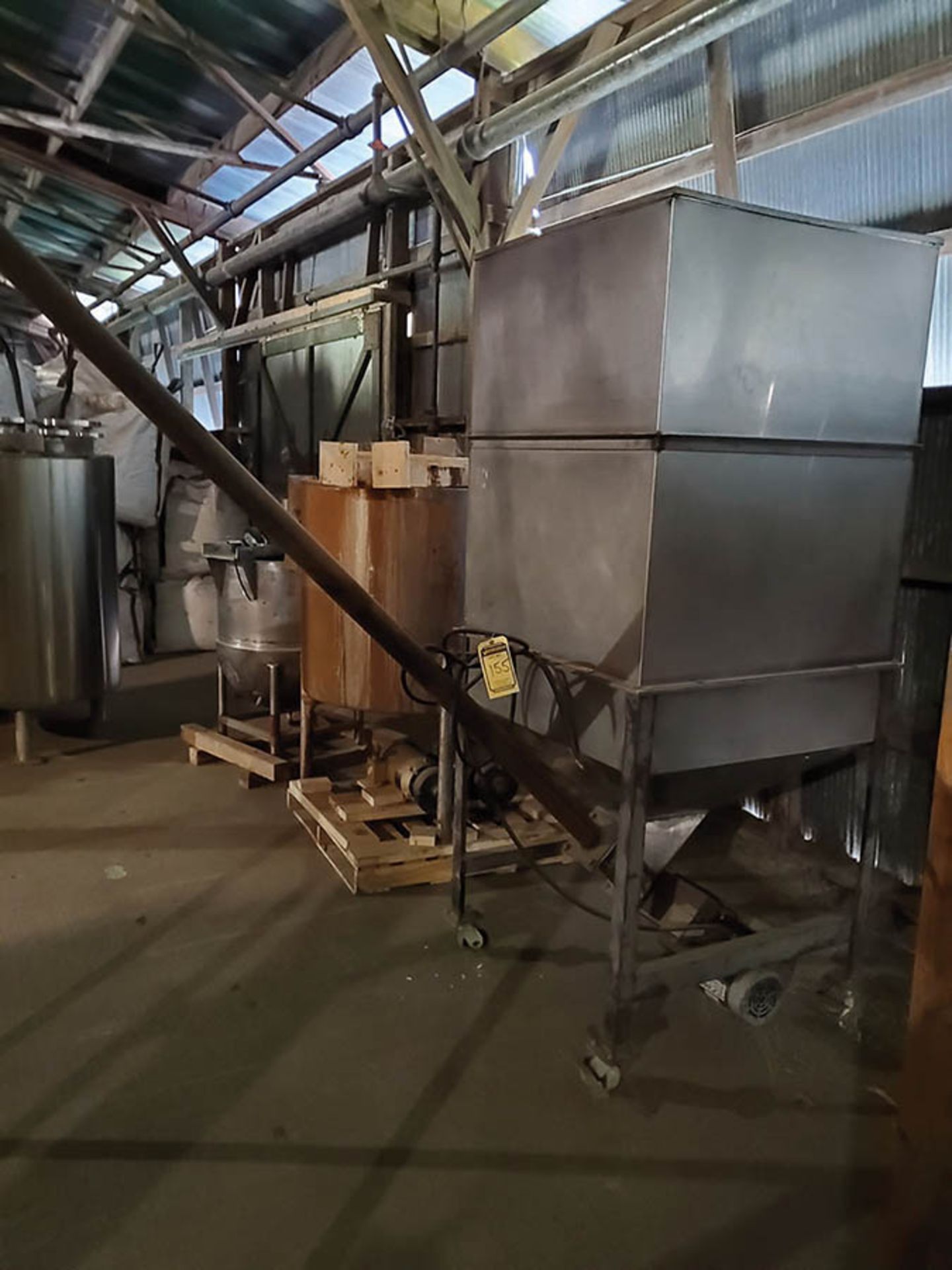 SS HOPPER INCLINE LOADER AND STAINLESS KETTLE